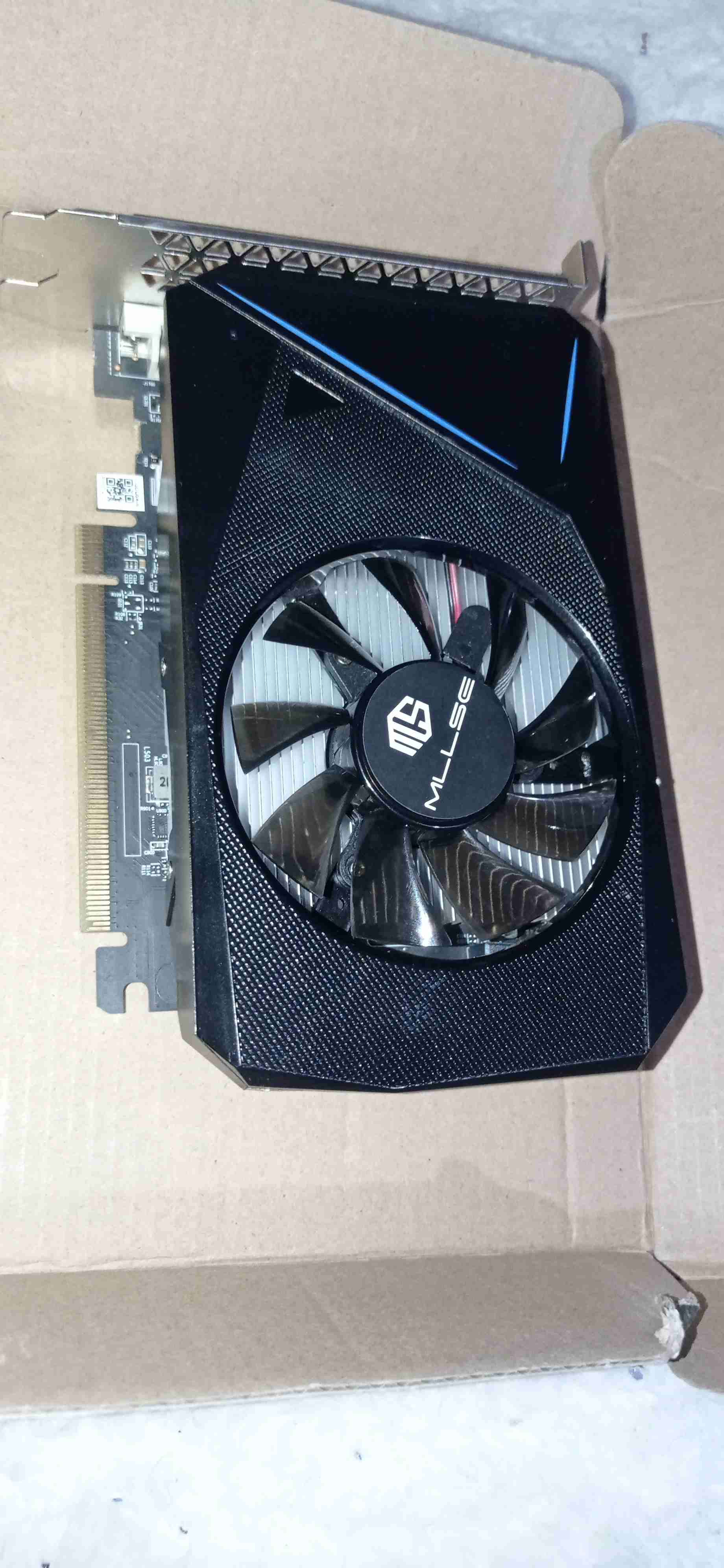 Tarjeta gráfica rx 550 4 gb vram leer descripción - miniatura 1