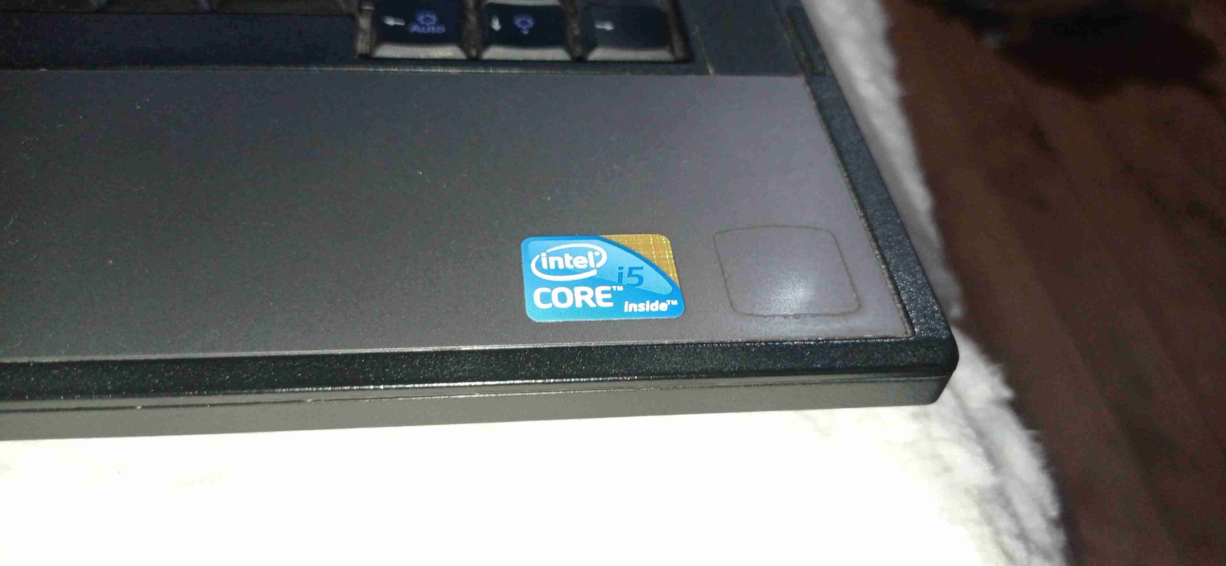 Laptop con i5 de 4 nucleos + ssd 256 GB. - miniatura 2