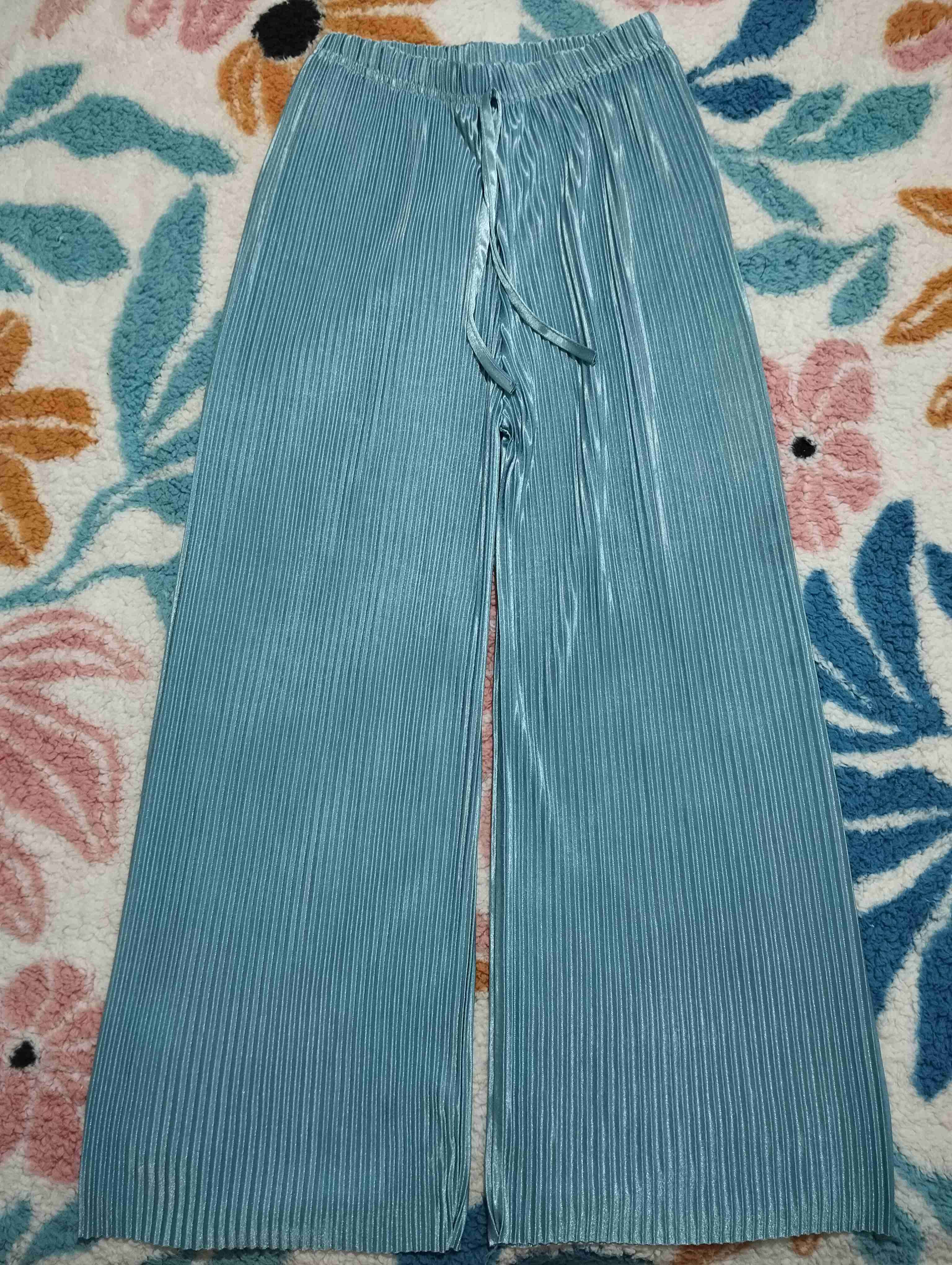 Pantalones plisados celestes - miniatura 1