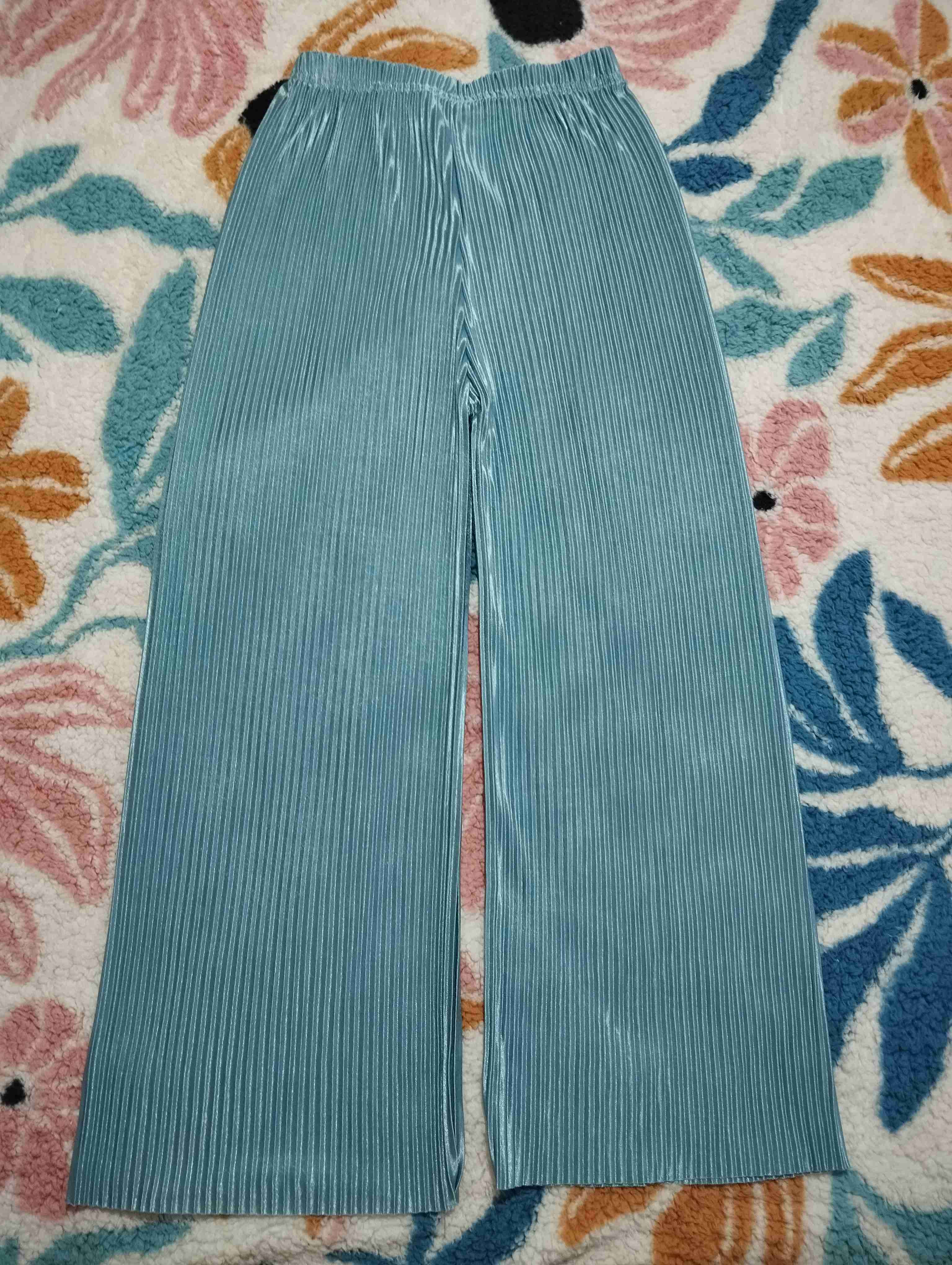 Pantalones plisados celestes - miniatura 3