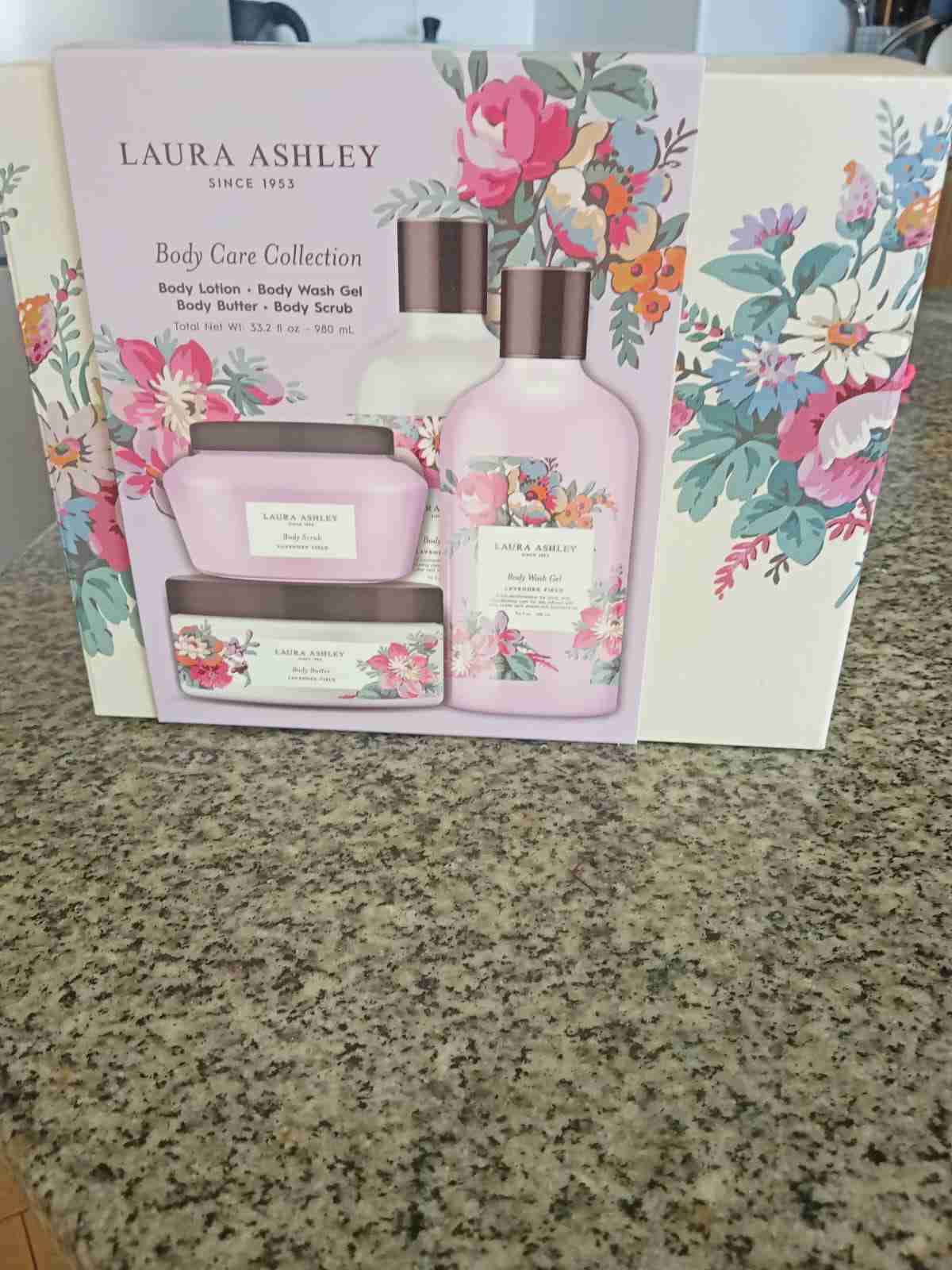 Set cuidado corporal Laura Ashley - 1