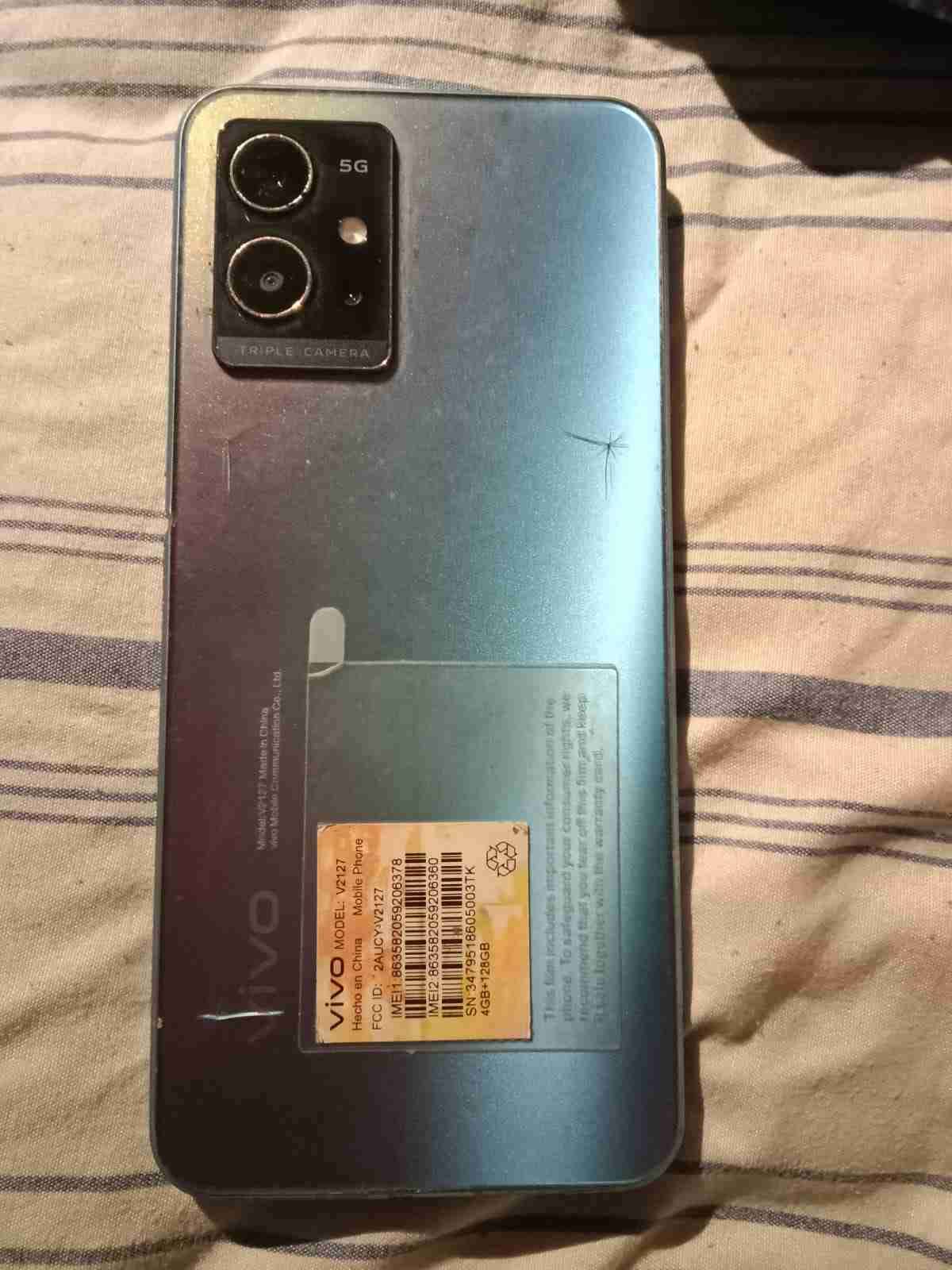 Vivo Y55 5G Usado buen estado - miniatura 2