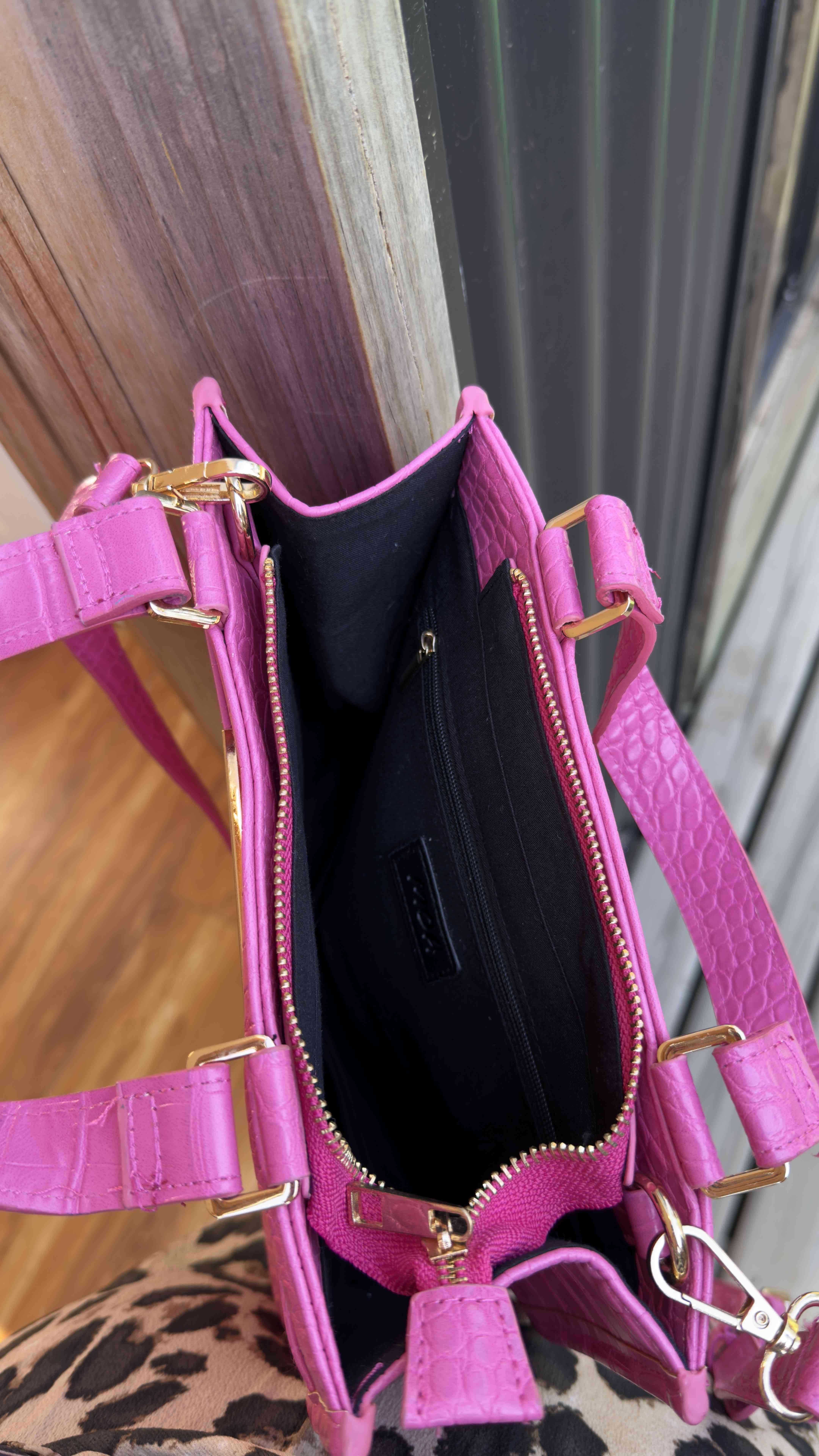 Cartera rosada de mujer - 3