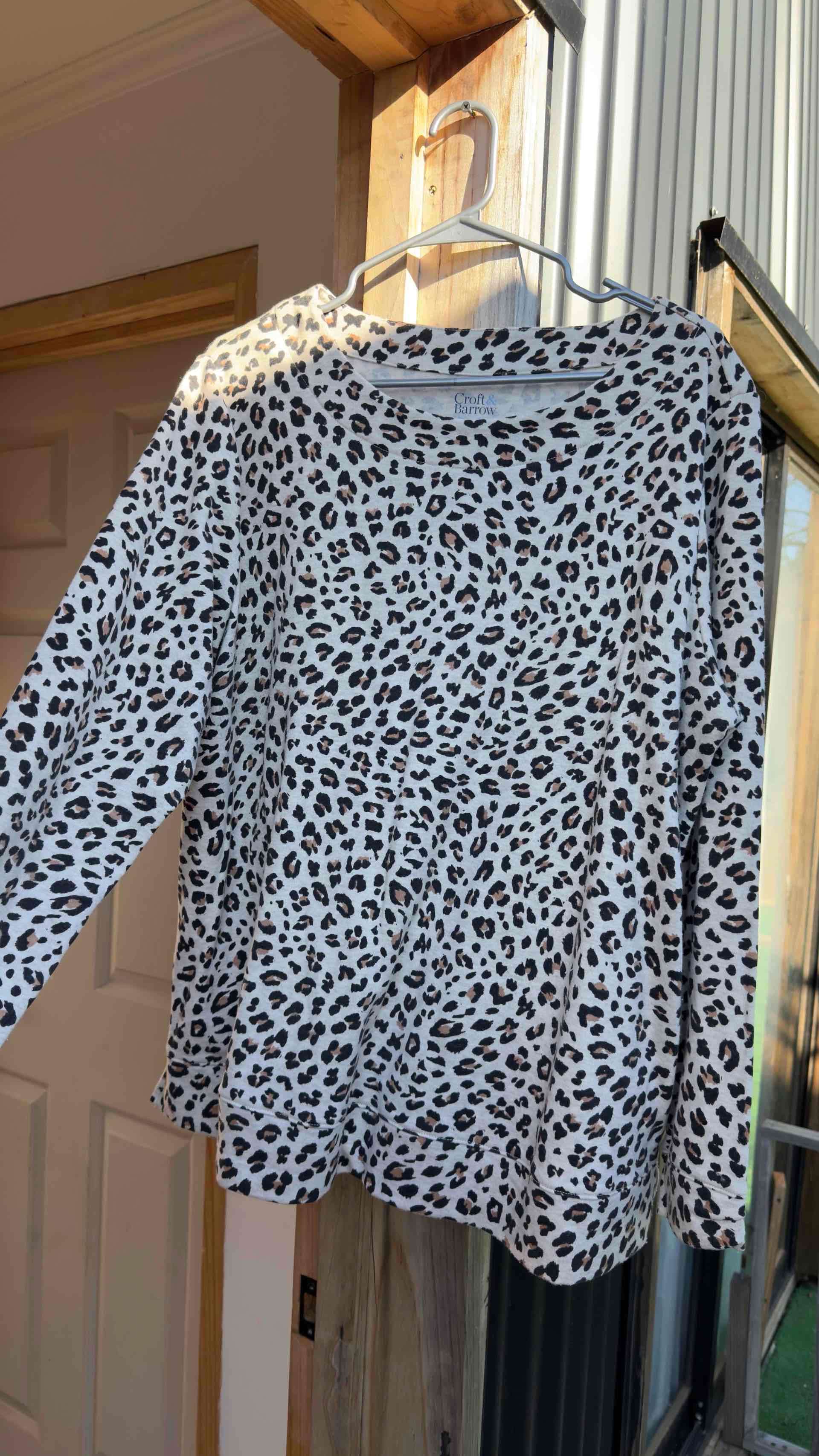 Poleron estampado leopardo Croft & Barrow - miniatura 2