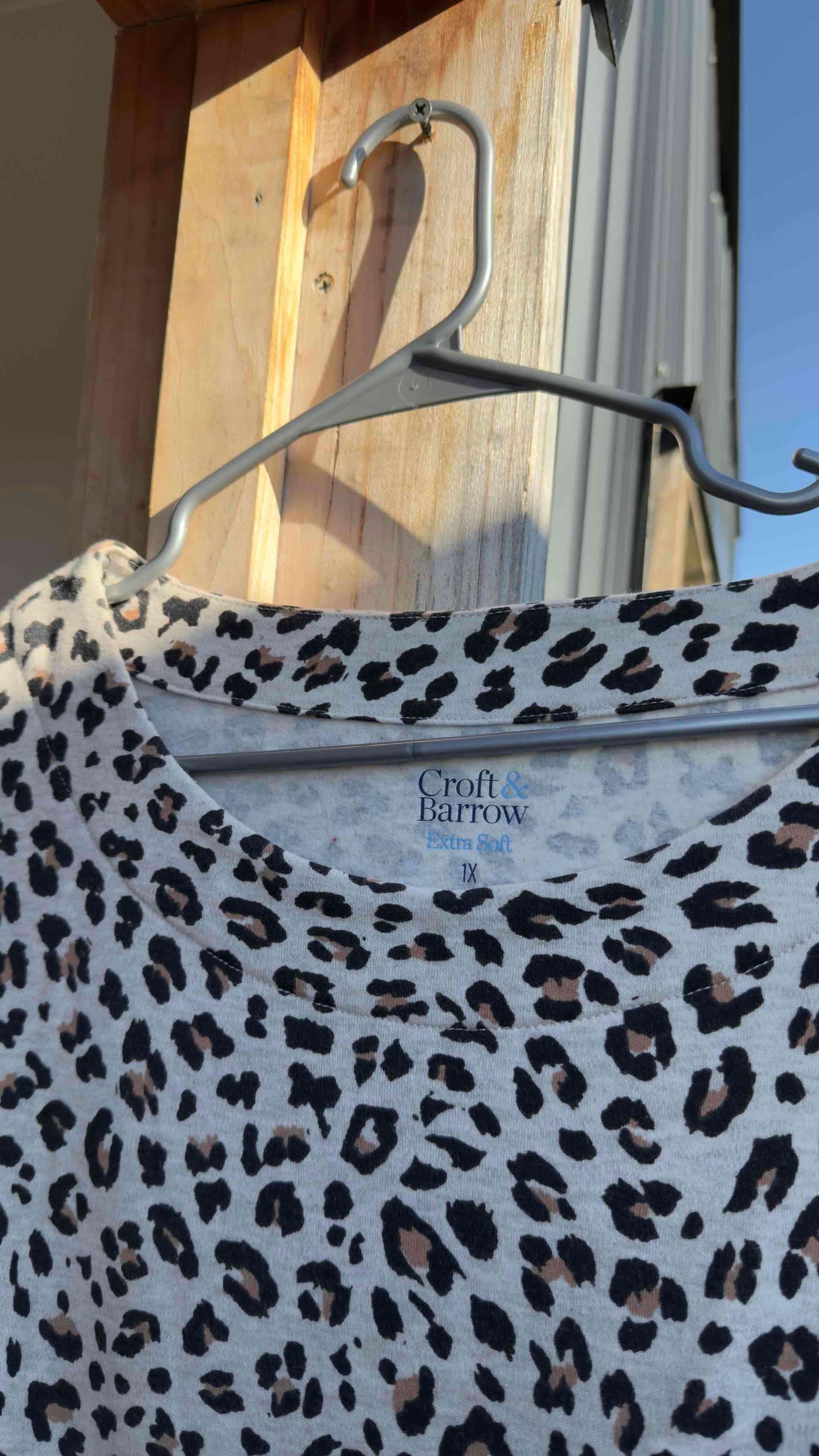 Poleron estampado leopardo Croft & Barrow - miniatura 3