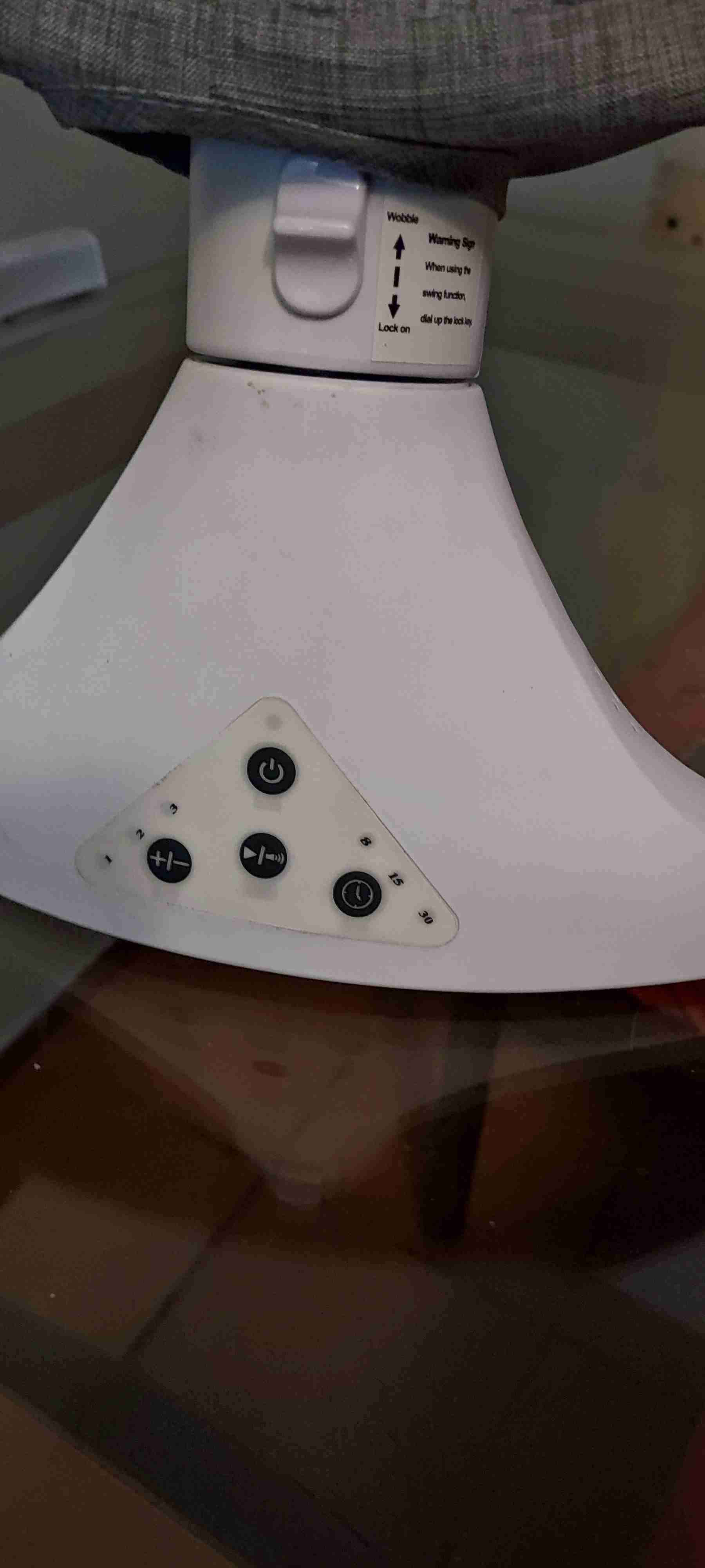 Silla mecedora para bebé - miniatura 4