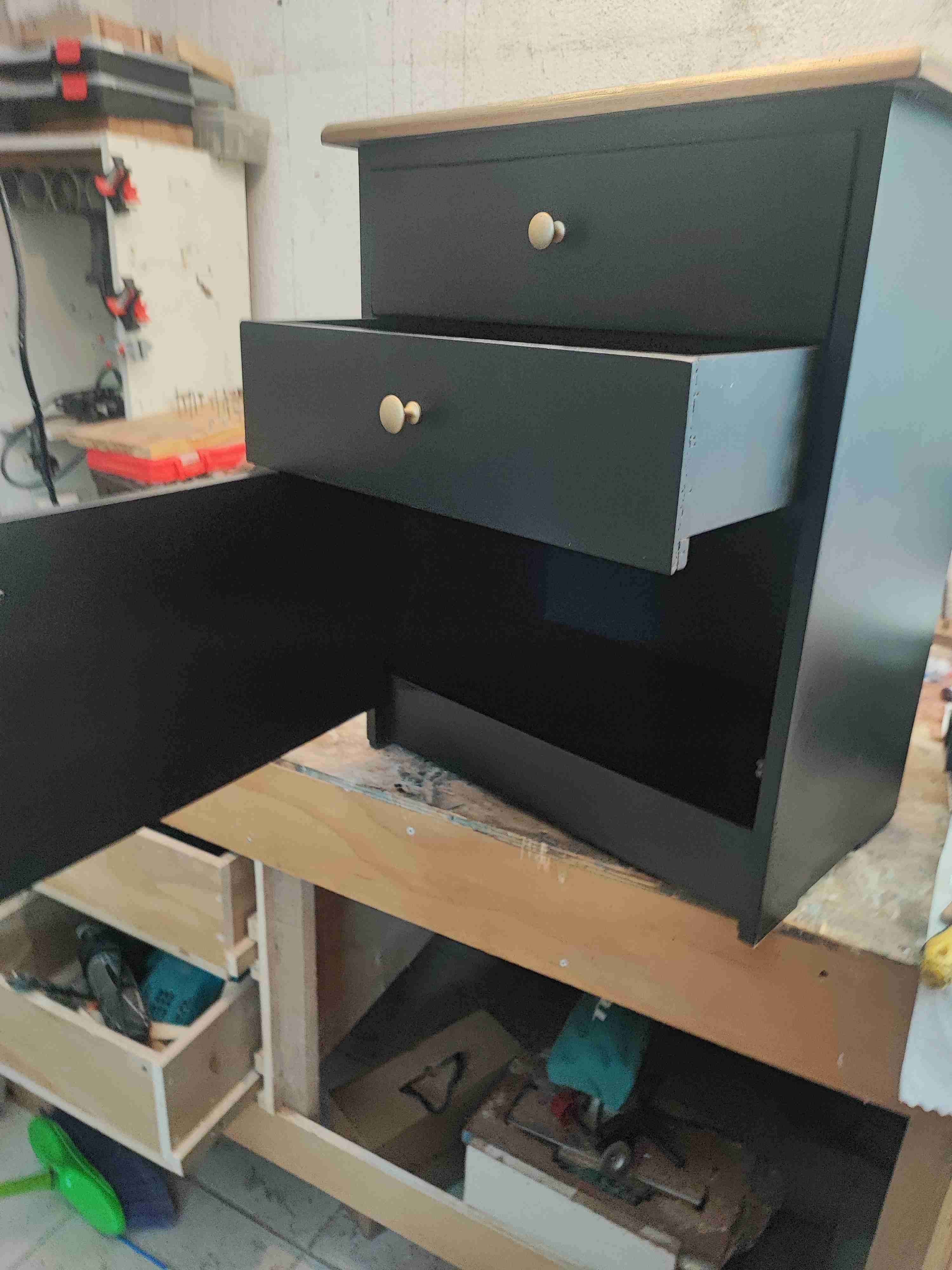 Cómoda/velador de madera color negro - miniatura 2