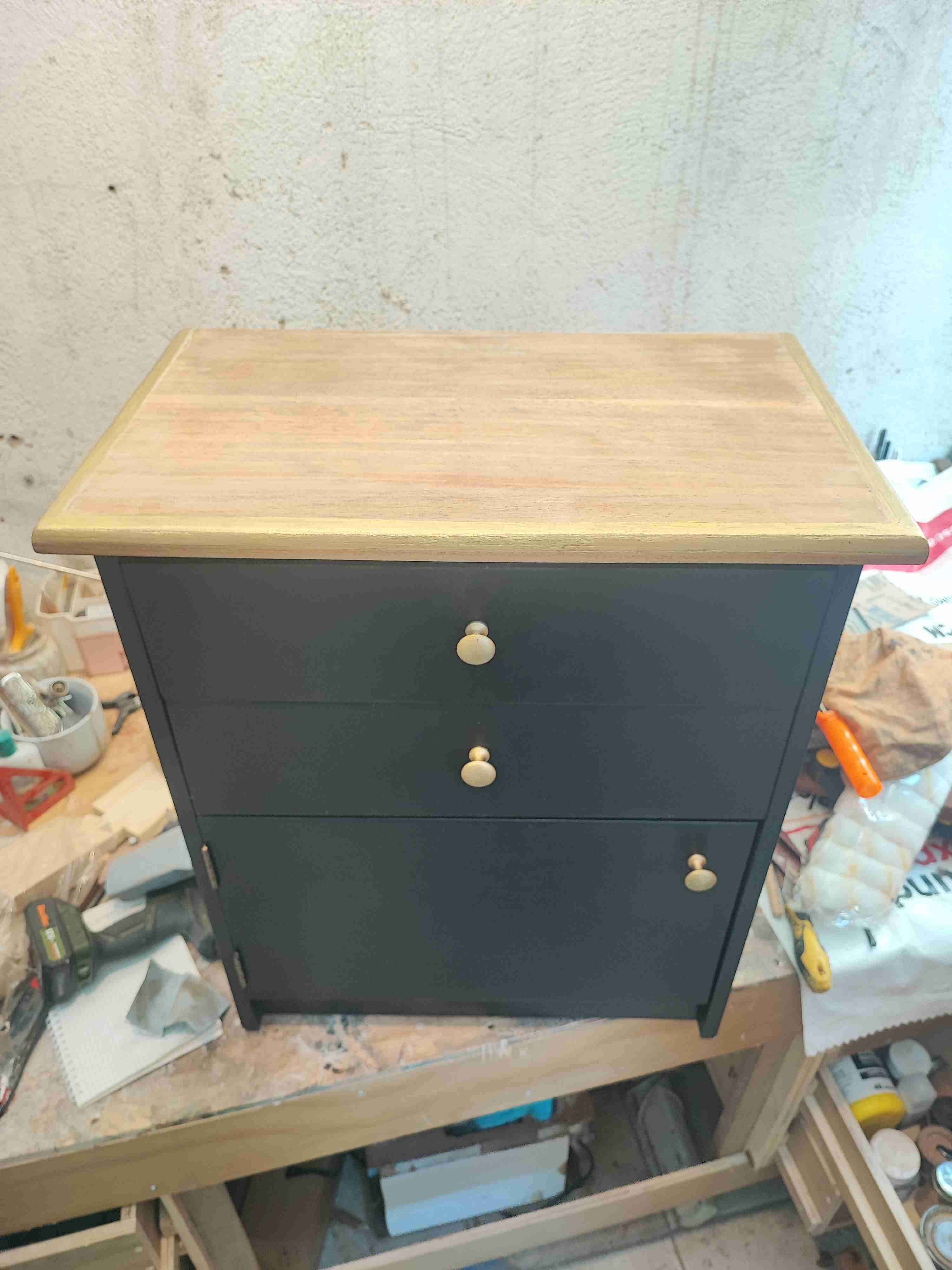 Cómoda/velador de madera color negro - miniatura 5