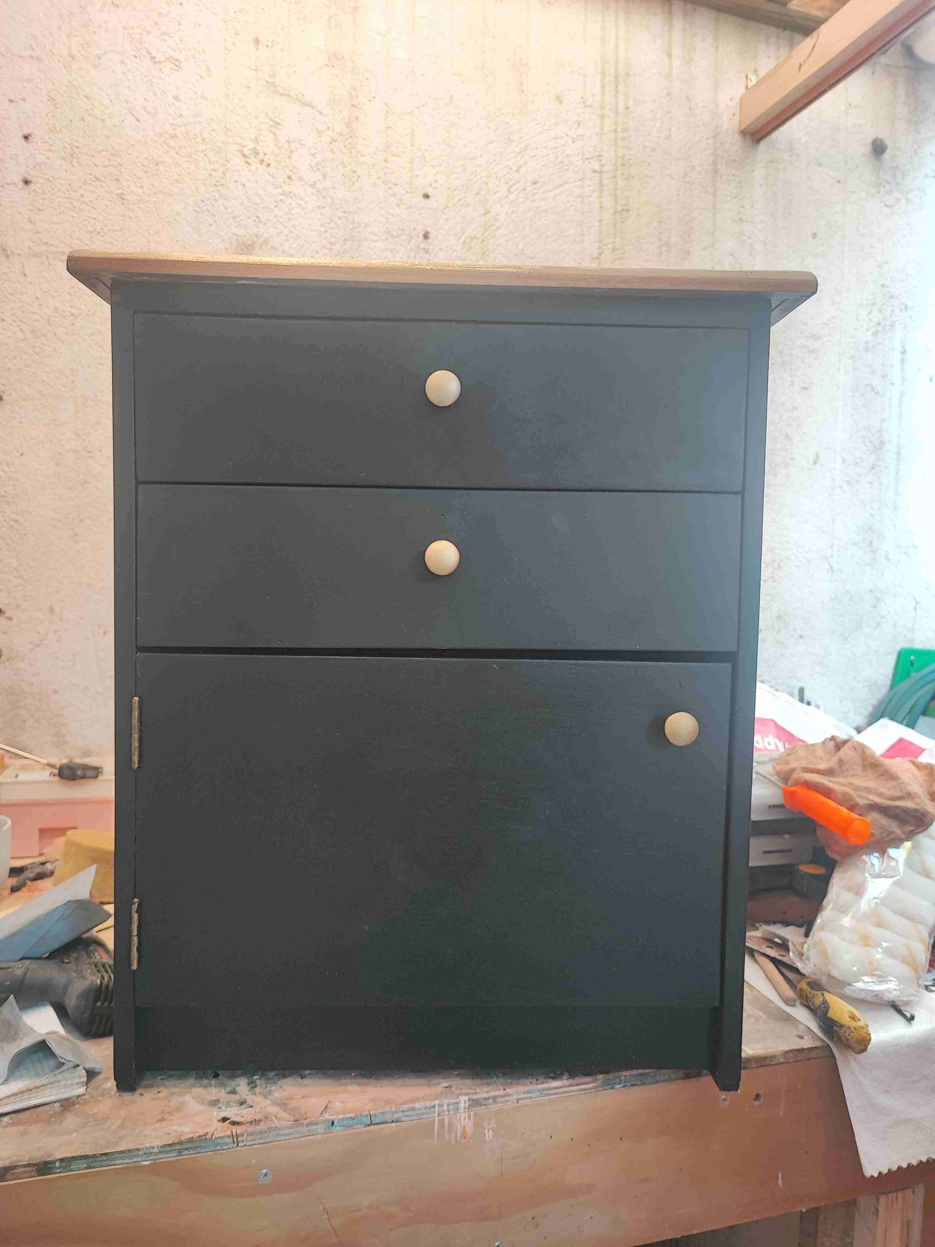 Cómoda/velador de madera color negro - miniatura 6