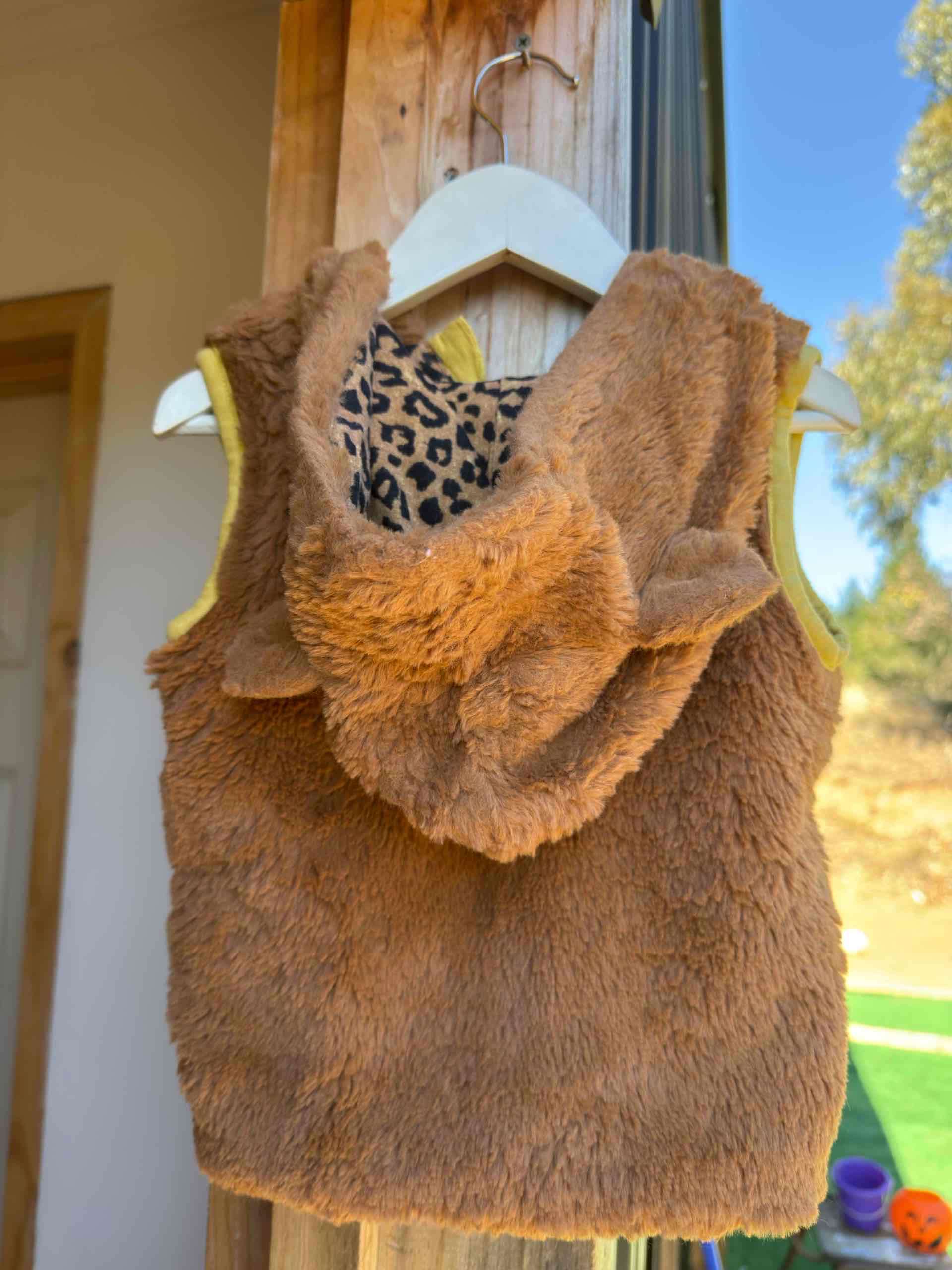 Peludo sin mangas  café niña - miniatura 3