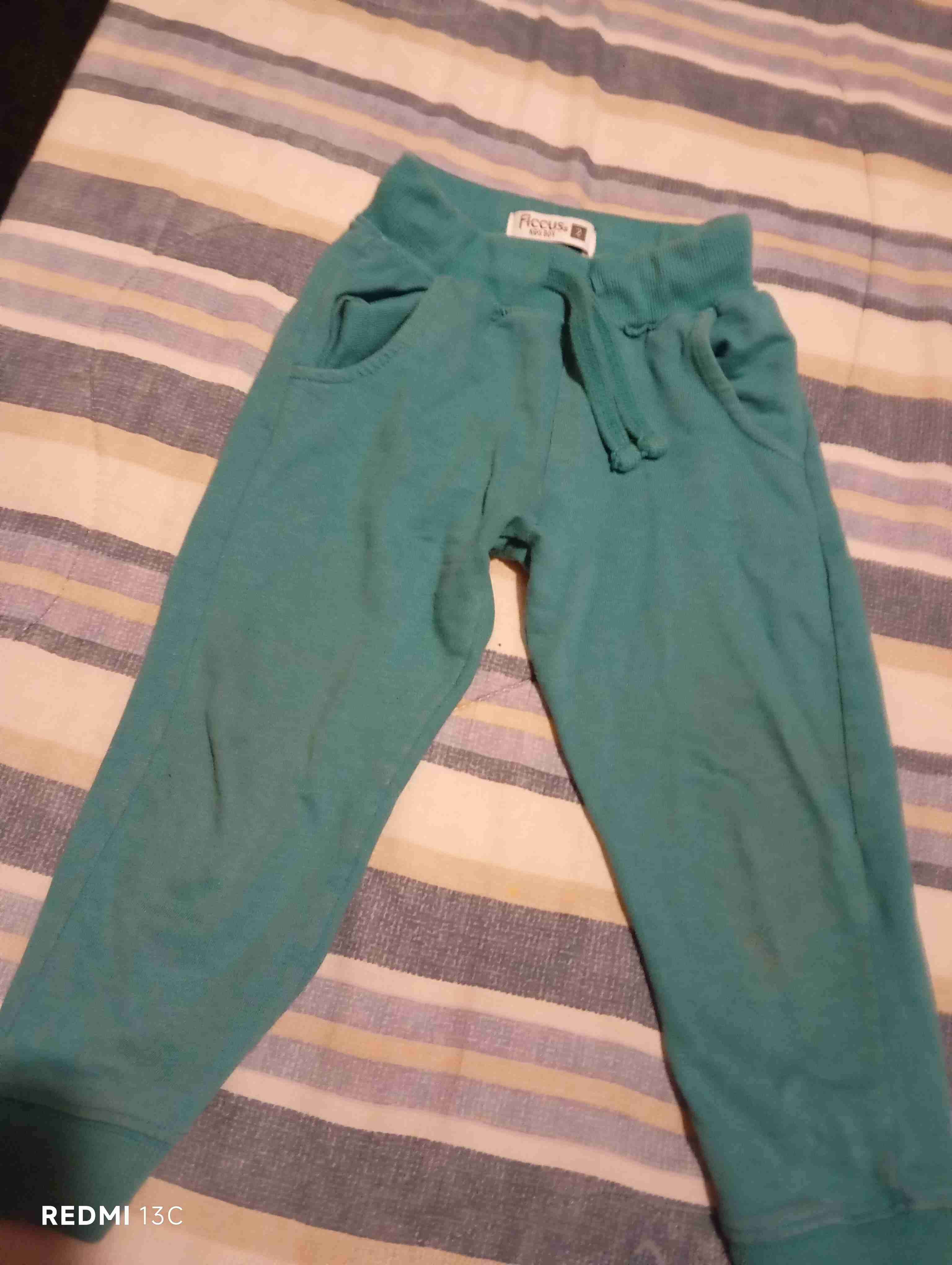 Pantalón deportivo verde para niños - miniatura 2