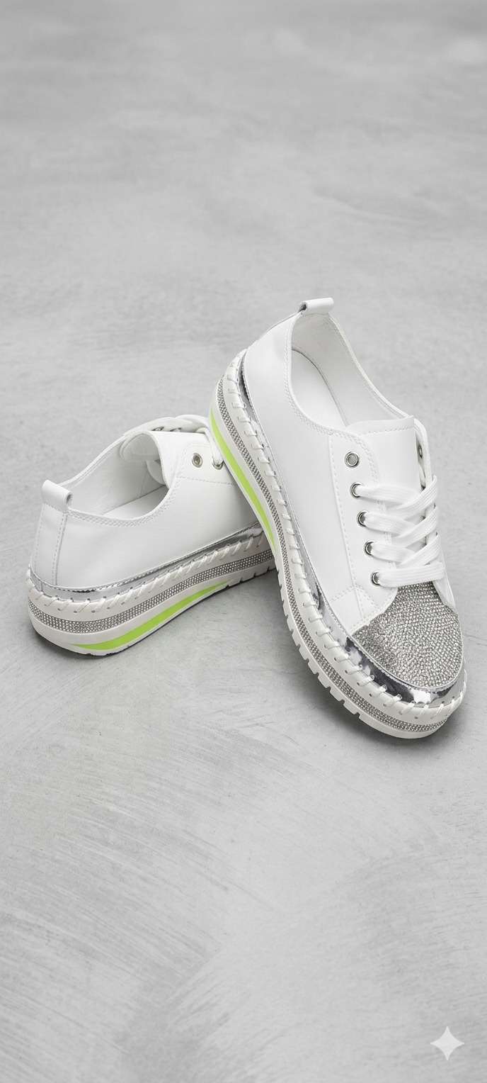 Zapatillas blancas con detalles brillantes - miniatura 2