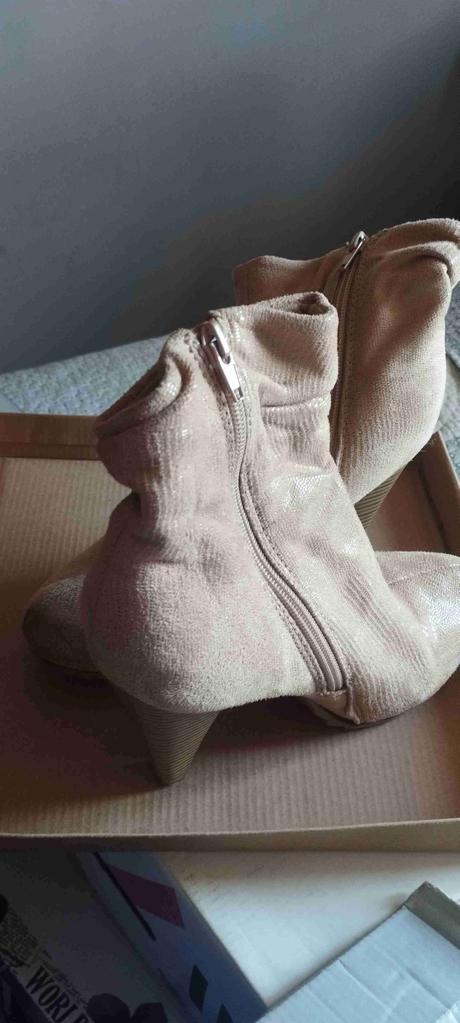 Zapatos de charol negros - miniatura 3