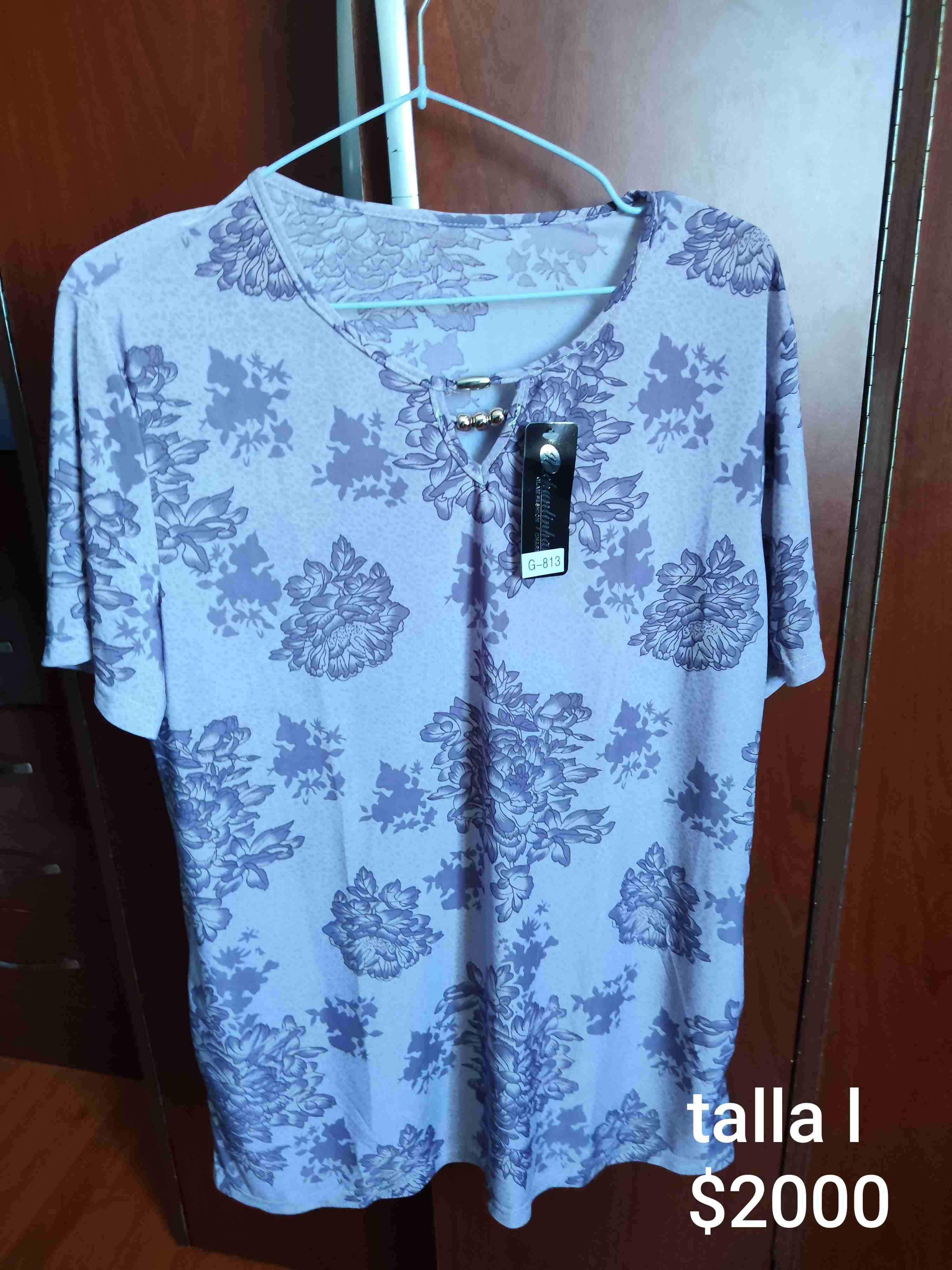 Polera Aeropostale gris talla S - miniatura 3