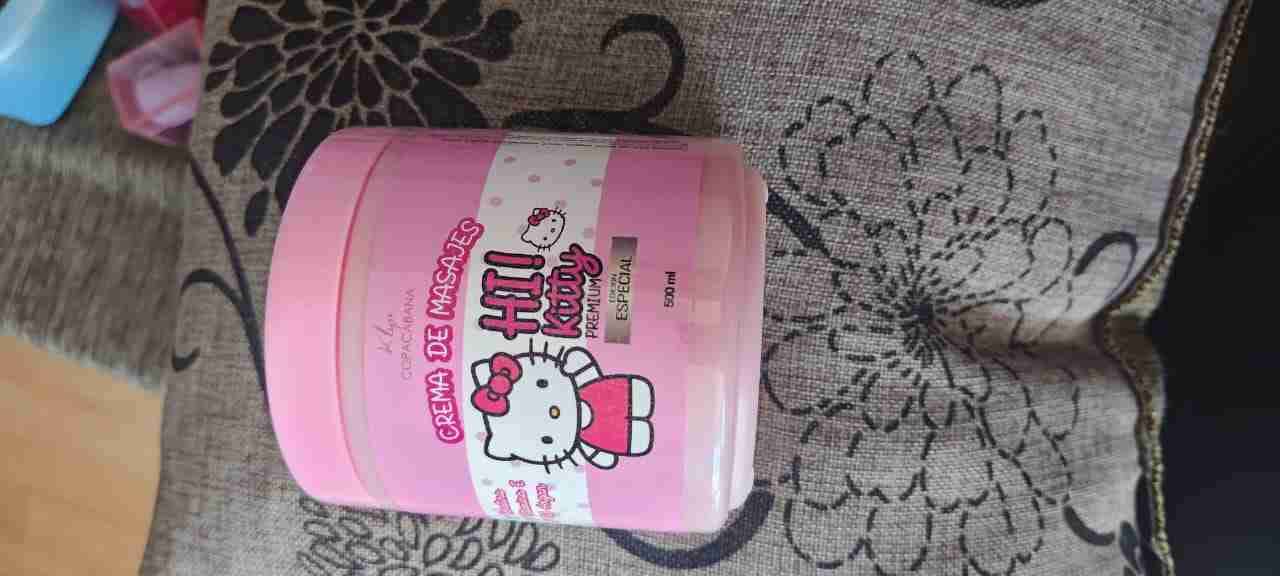 Crema de masajes Hello Kitty