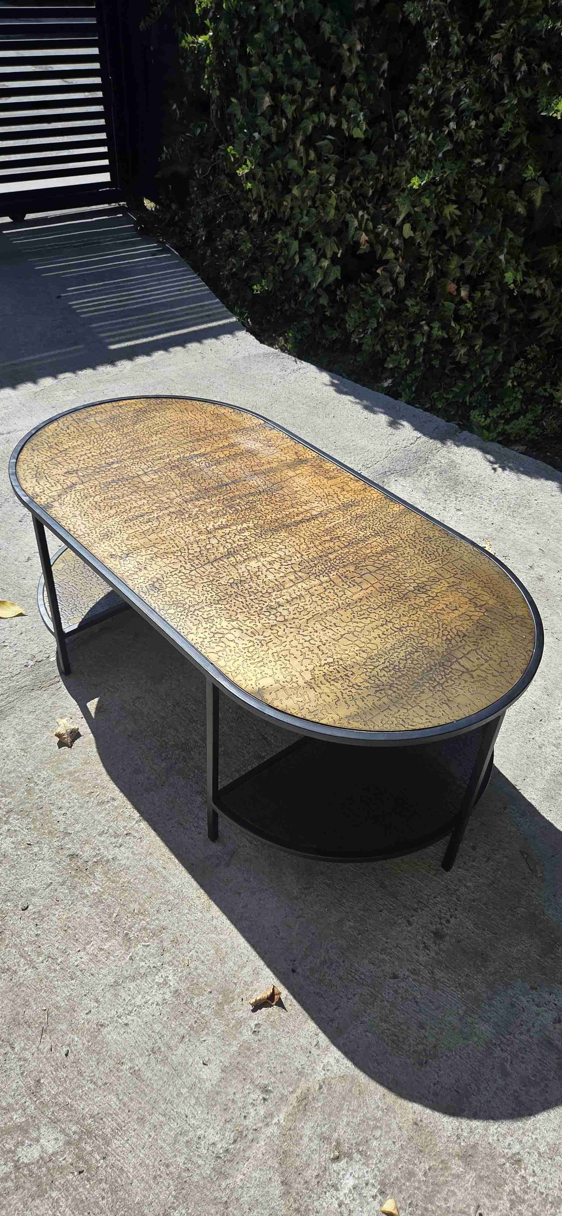 Mesa de centro de metal - miniatura 1