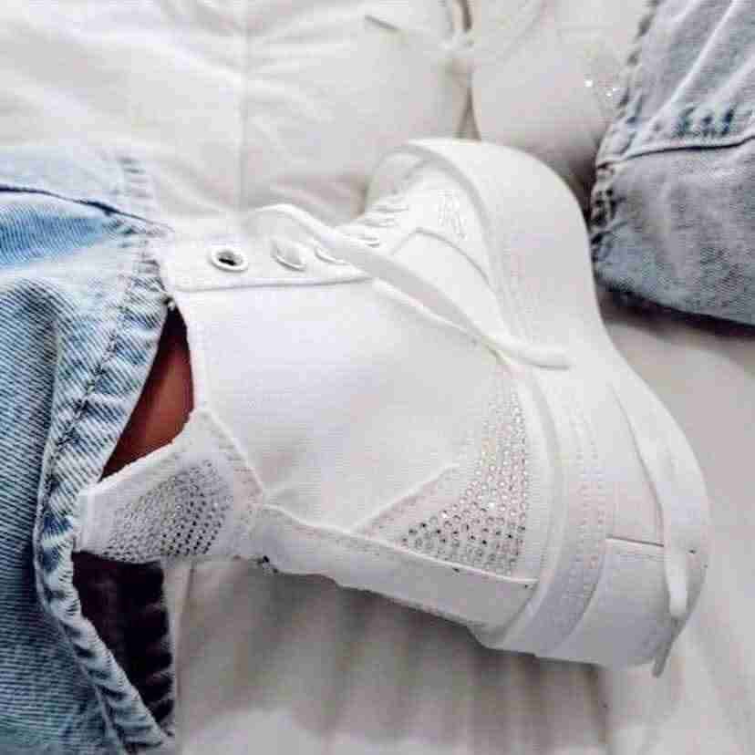 Zapatillas blancas con plataforma - miniatura 2