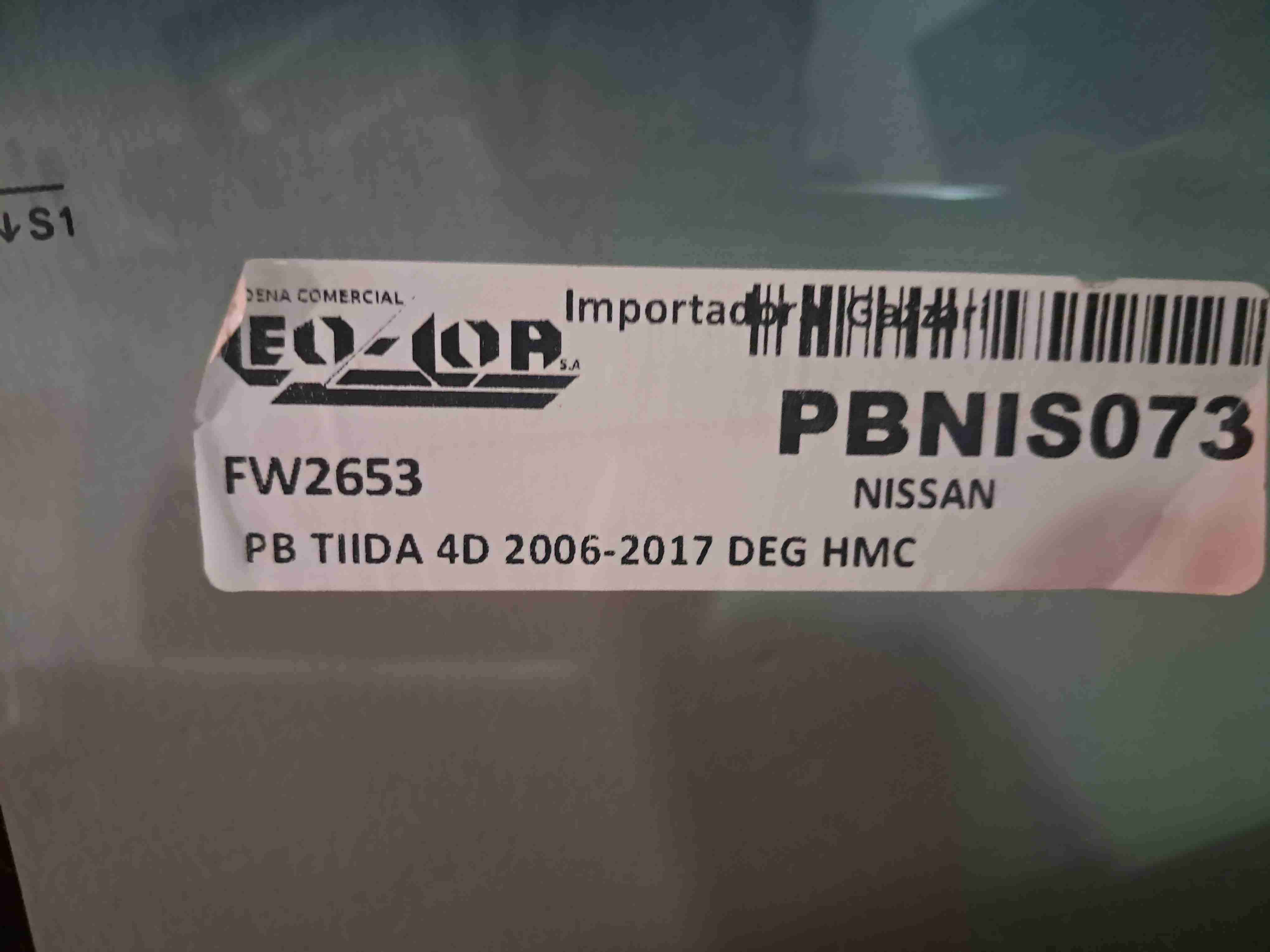 Parabrisas delantero y trasero NiSSAN TiiDA sedán - miniatura 6