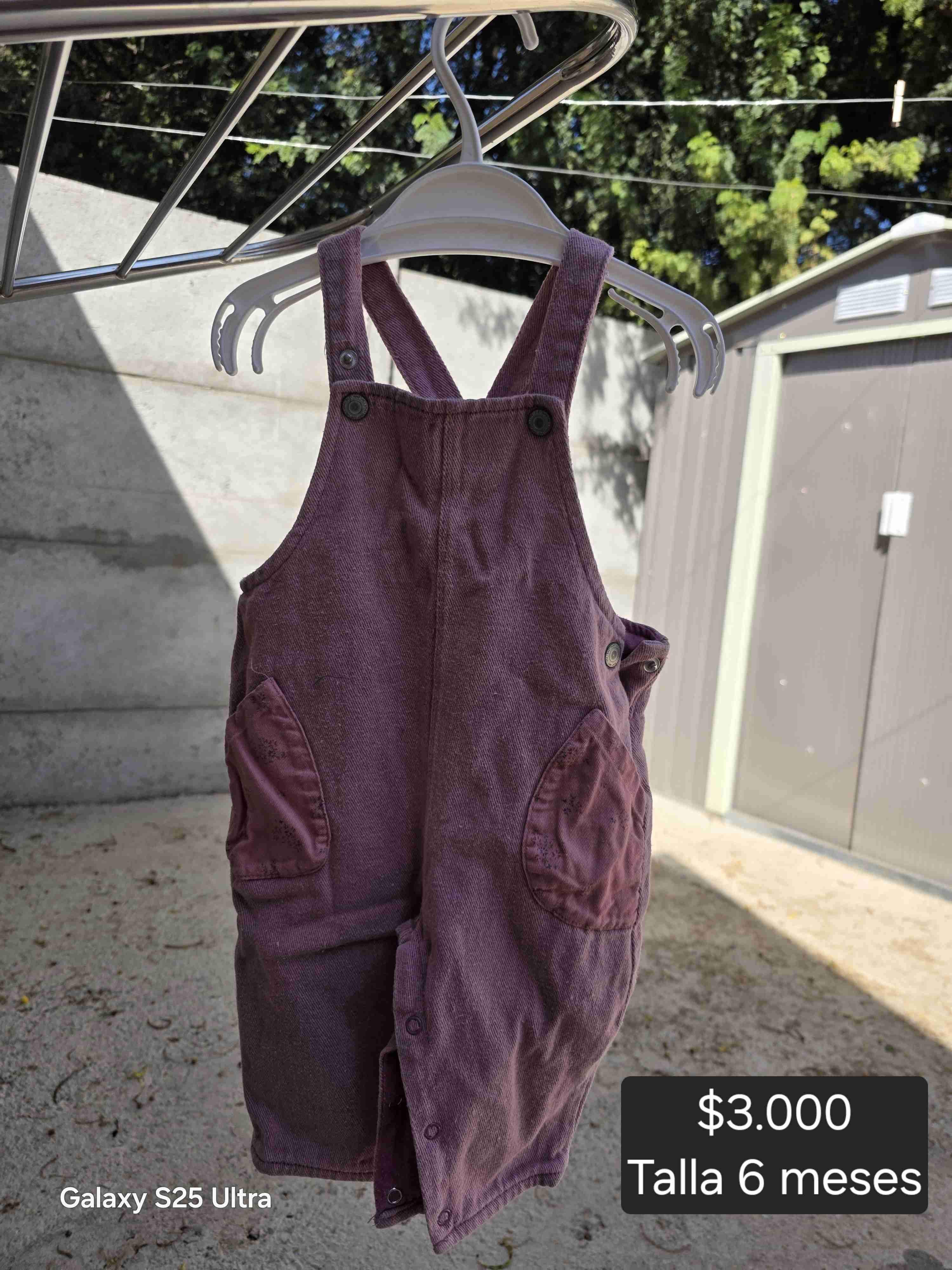 Jardinera bebé morada 6 meses