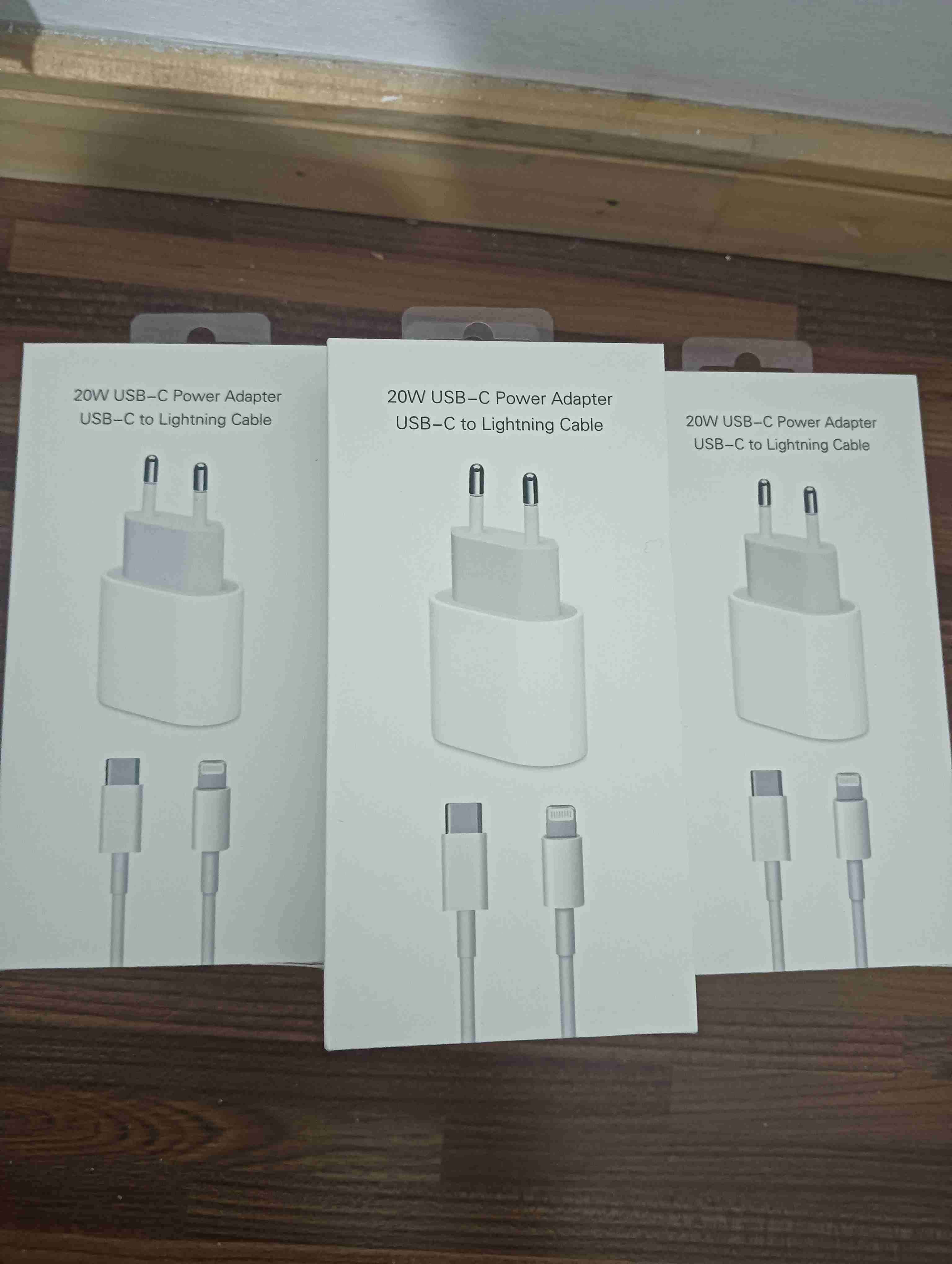 Adaptador de corriente USB-C 20W - 2