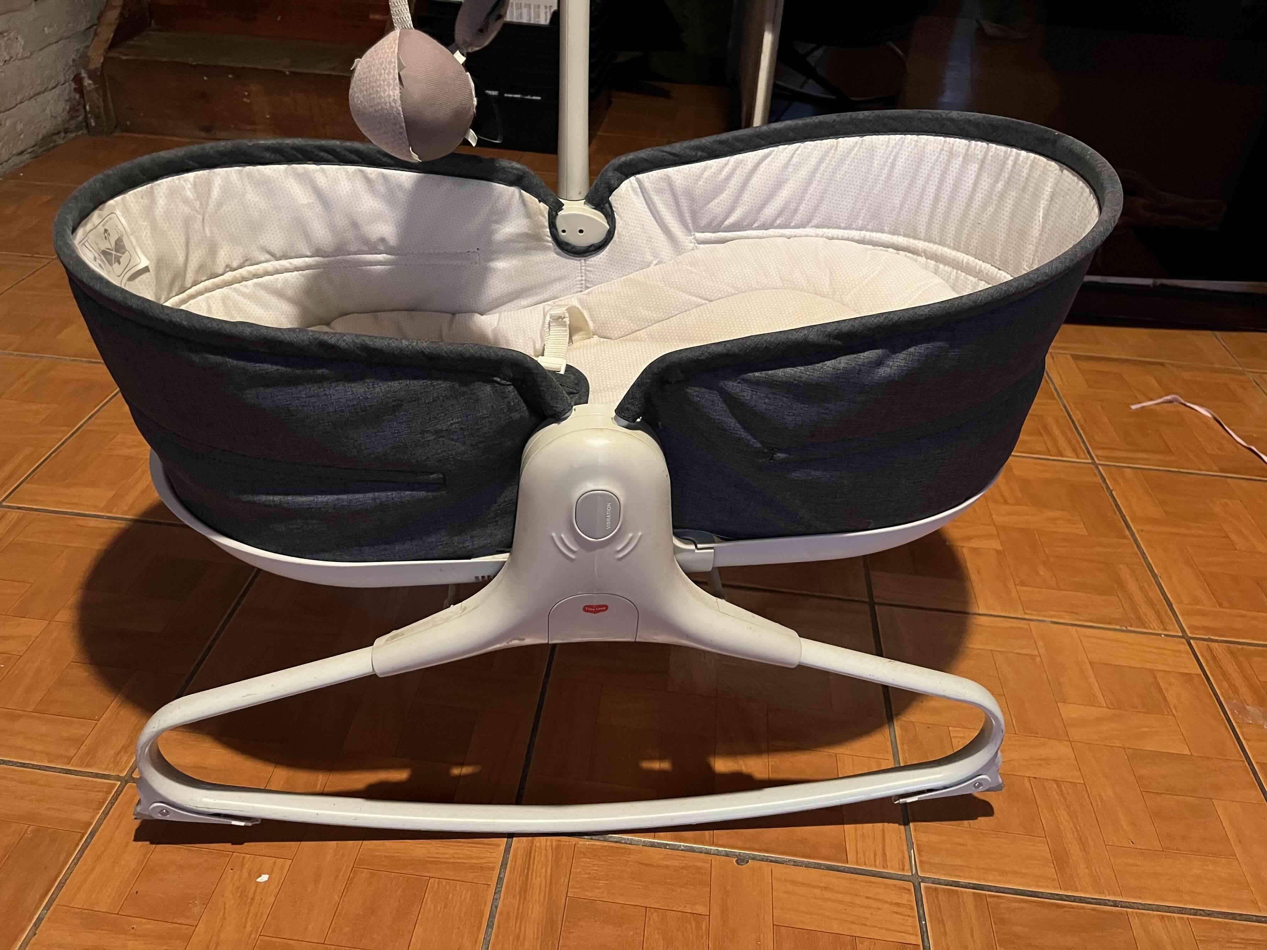 Cuna mecedora para bebé - 2