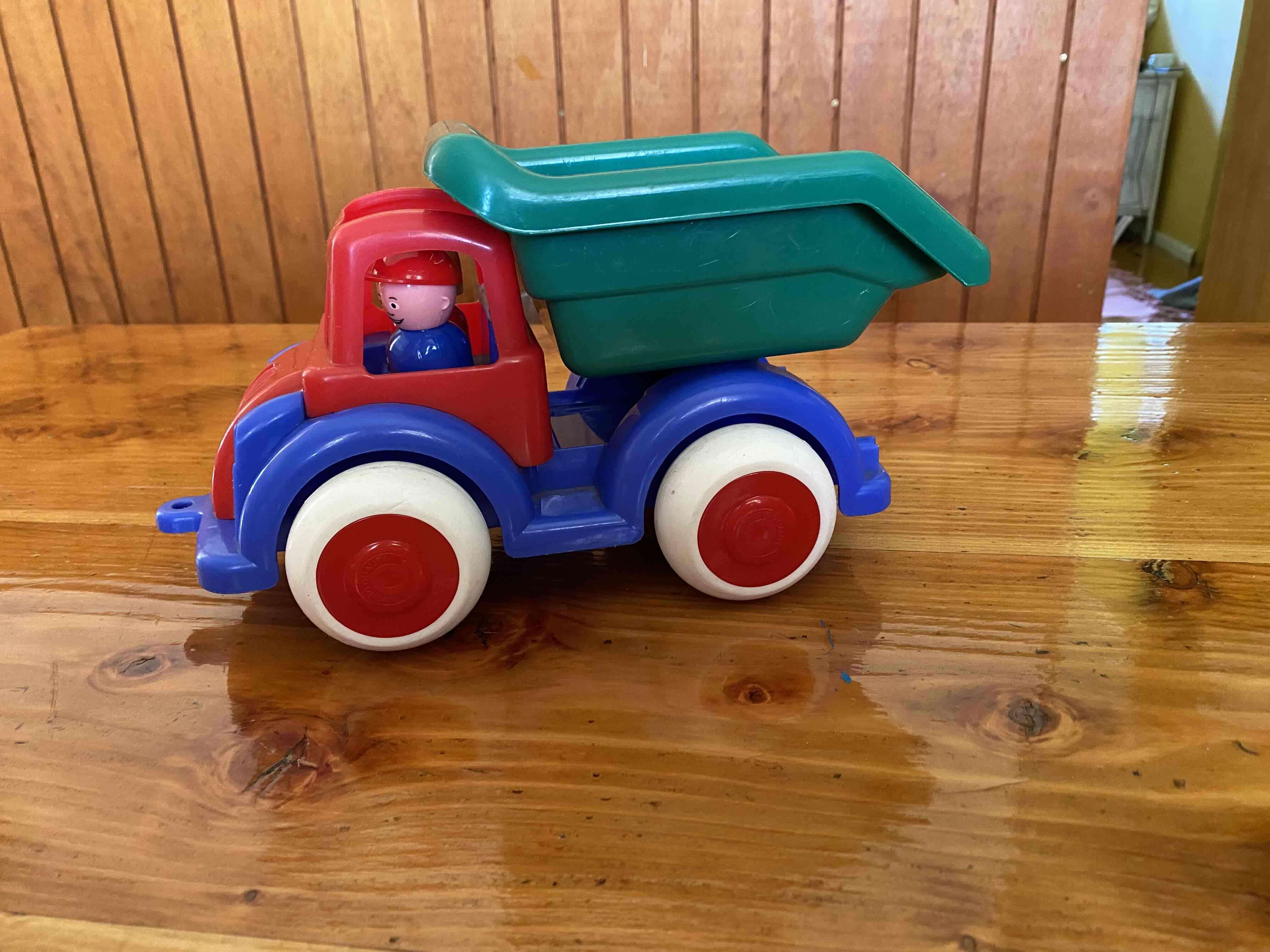 Camión Tolva marca Viking Toys - miniatura 4