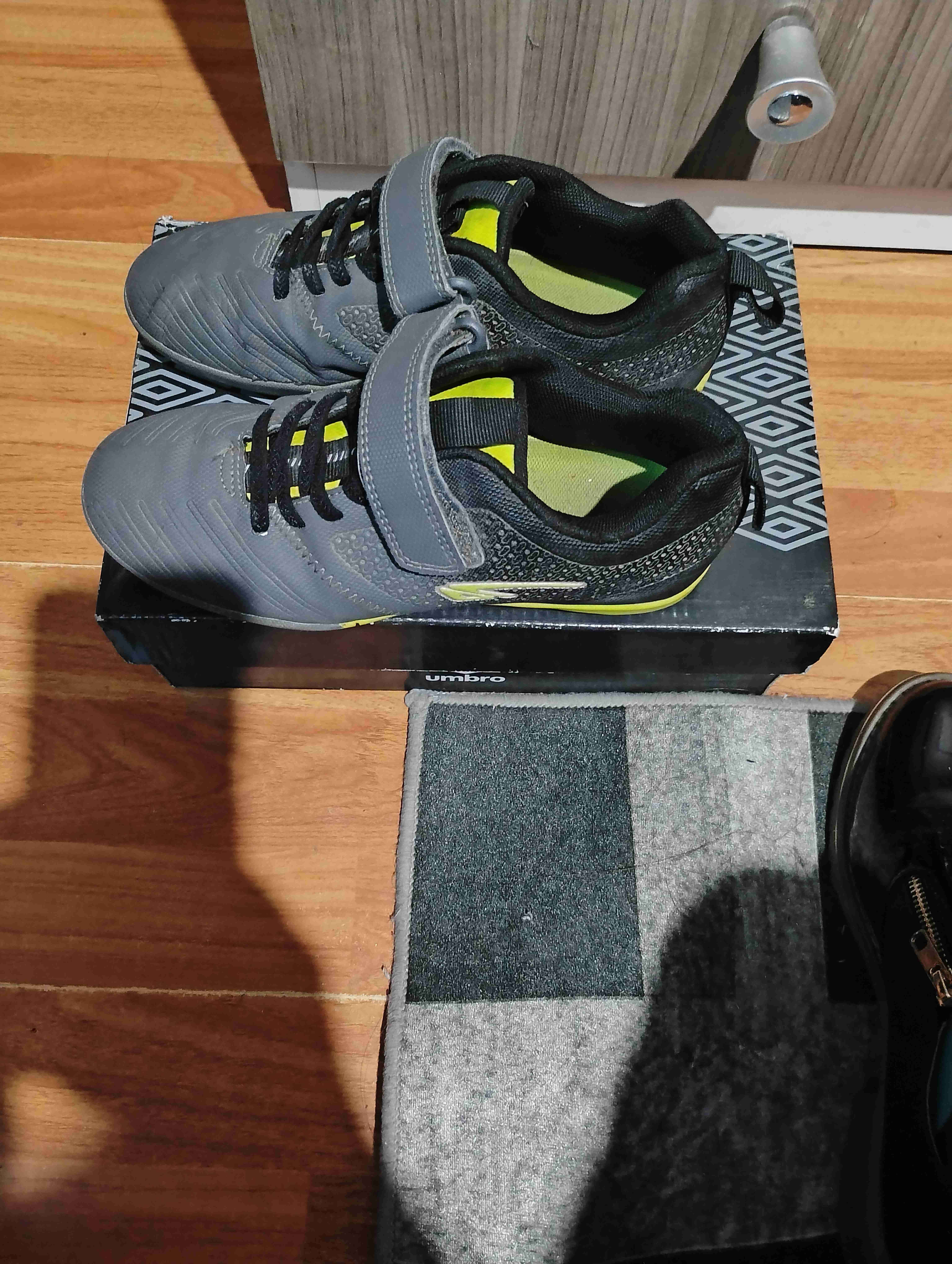 Zapatullas de futbol gris talla 33 colloky - miniatura 3