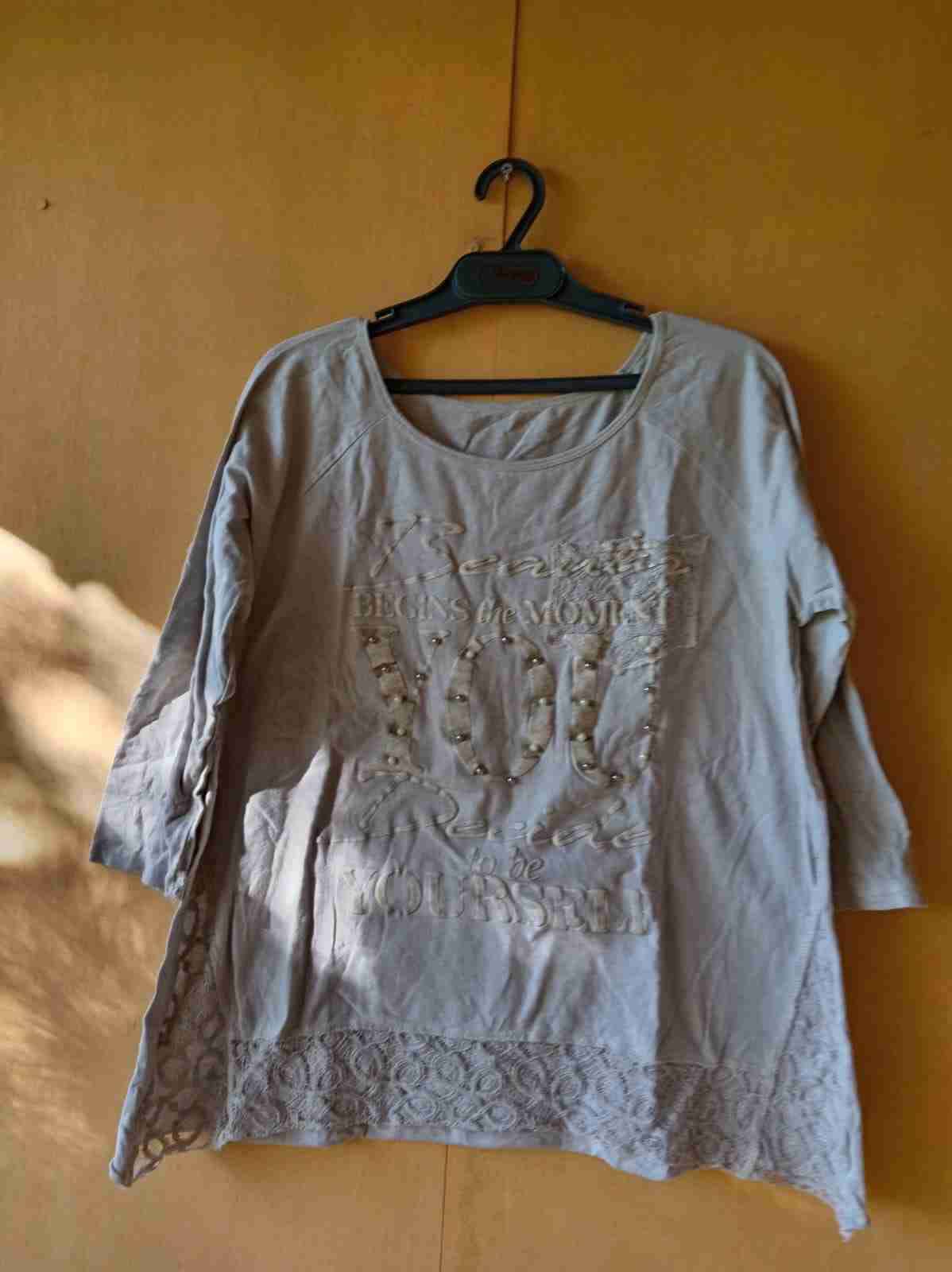 Chaleco negro de botones - miniatura 3