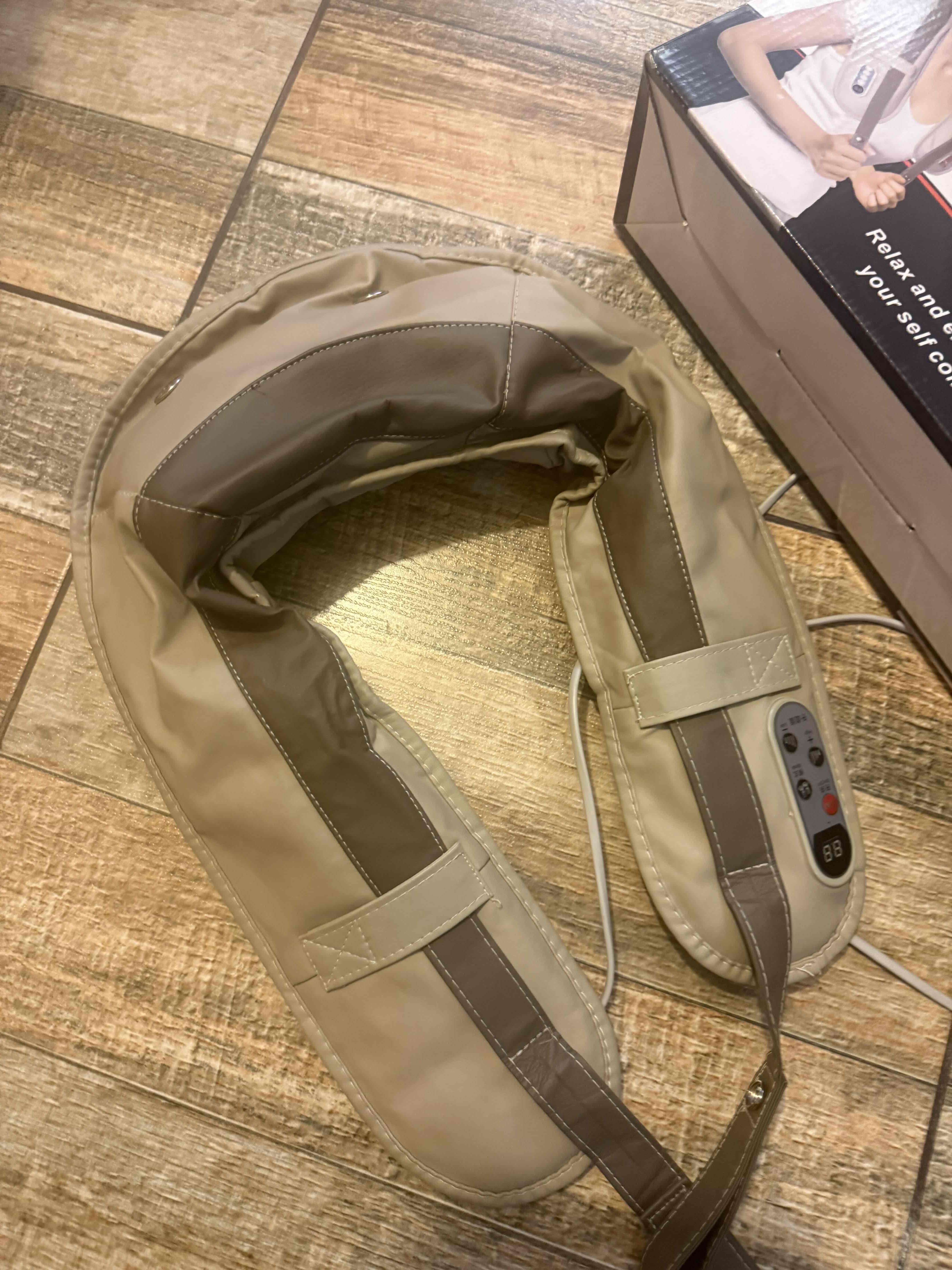 Masajeador de cuello eléctrico - miniatura 1