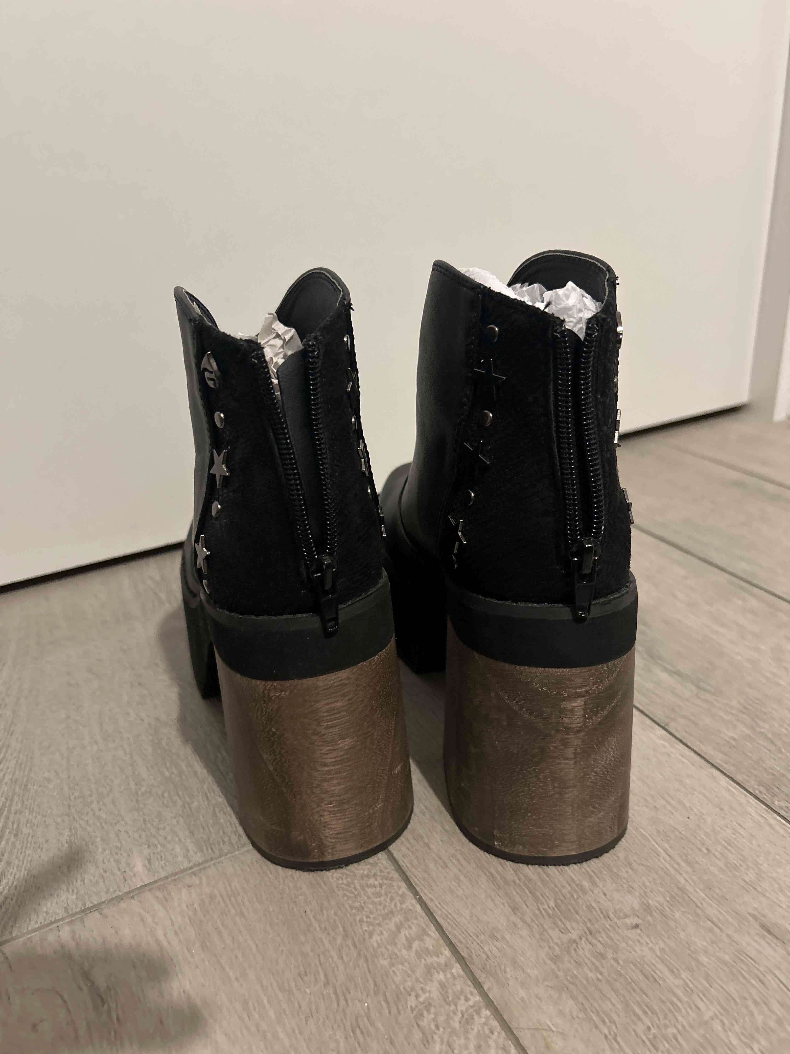 Botines negros de cuero - miniatura 3