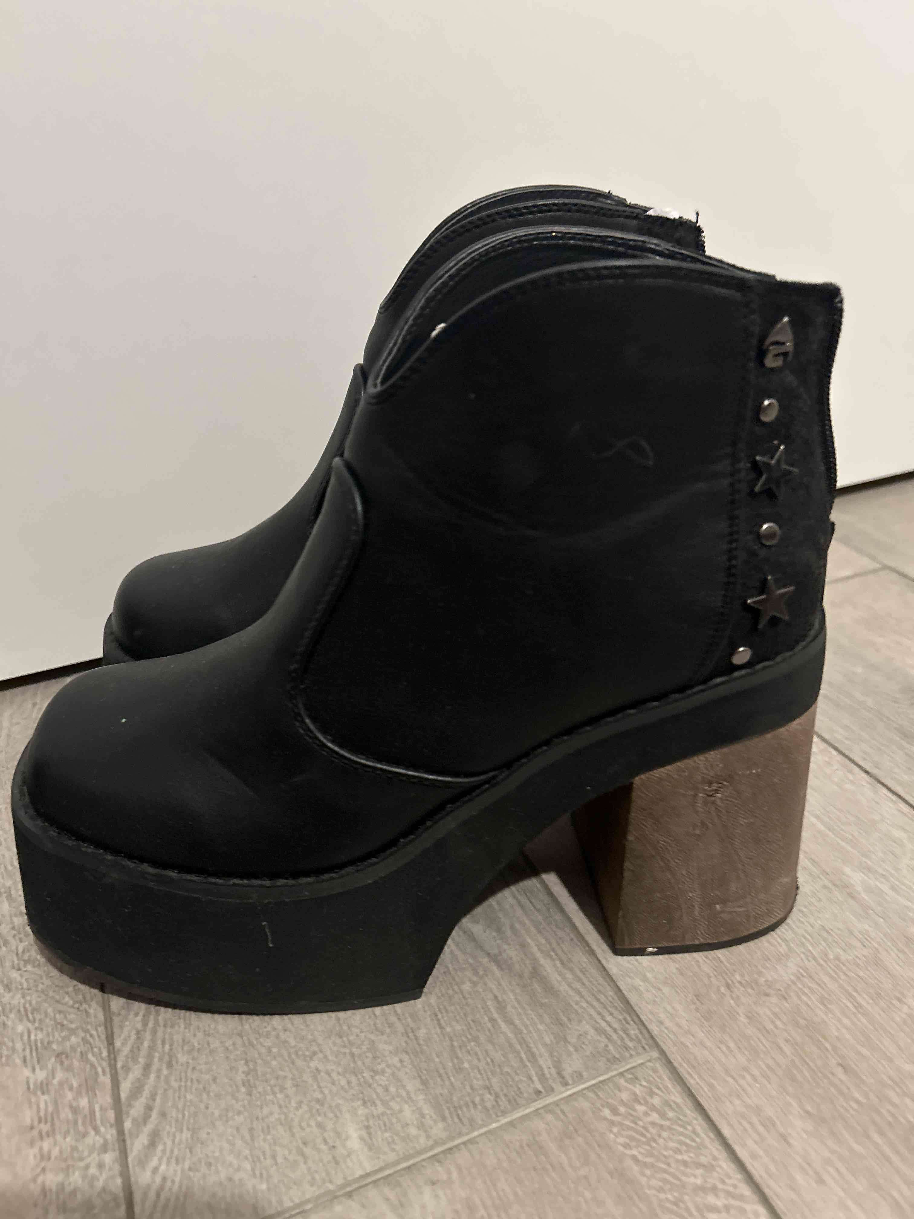 Botines negros de cuero - miniatura 4