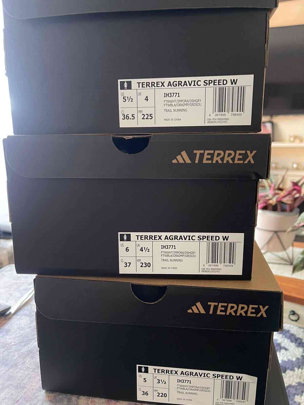 Zapatillas Terrex blancas nuevas - miniatura 2