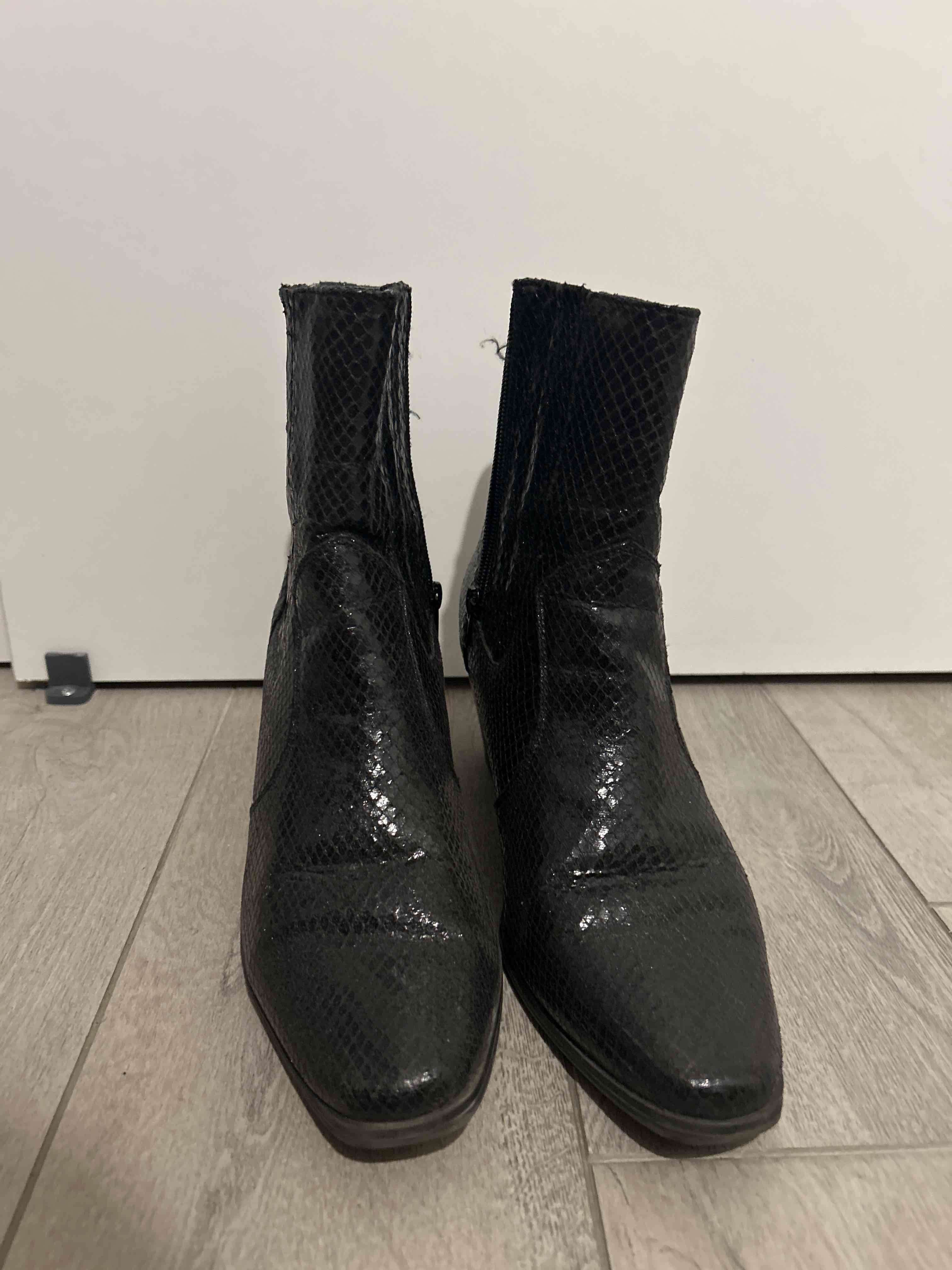 Botines negros de cuero sintético - miniatura 2