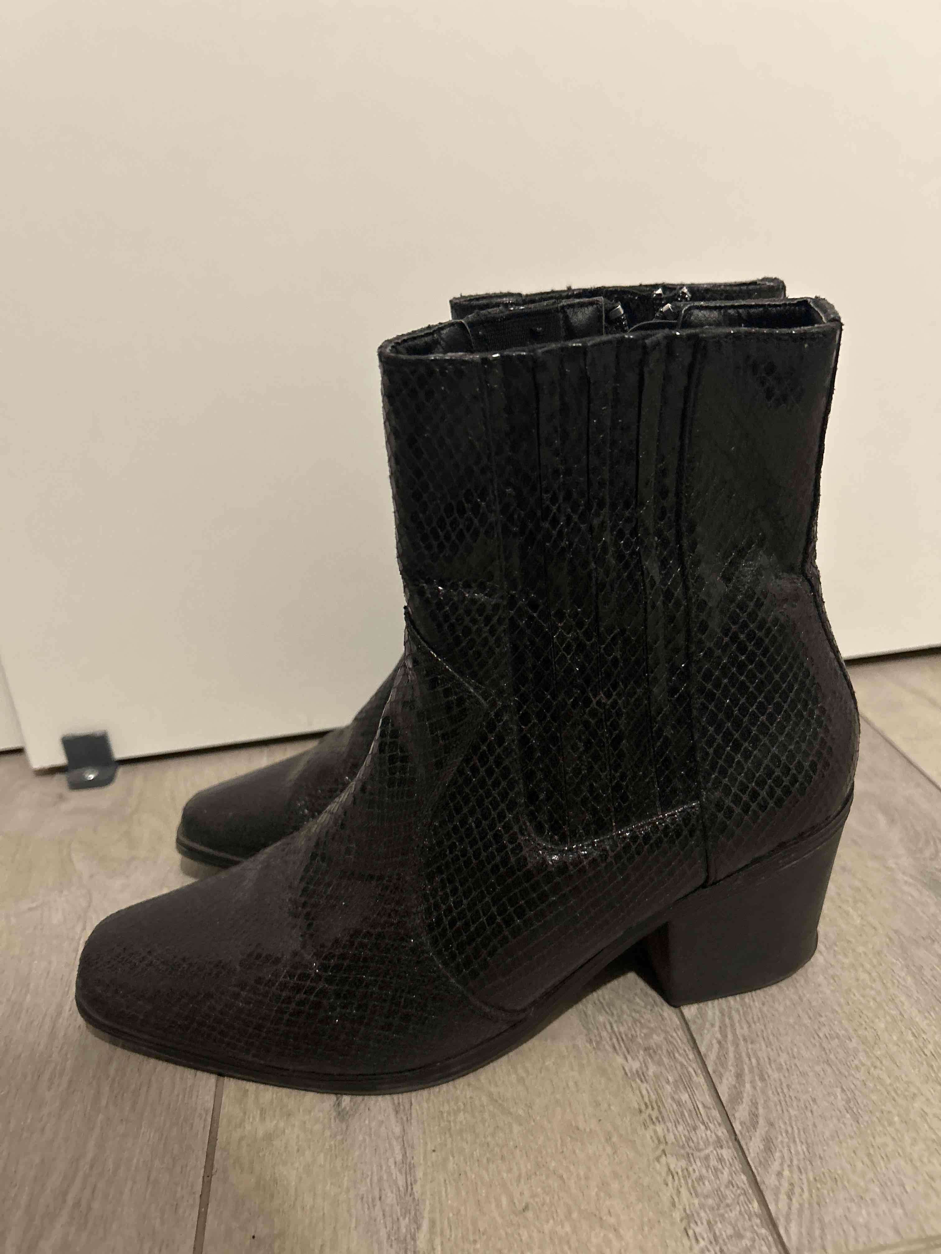 Botines negros de cuero sintético - miniatura 3