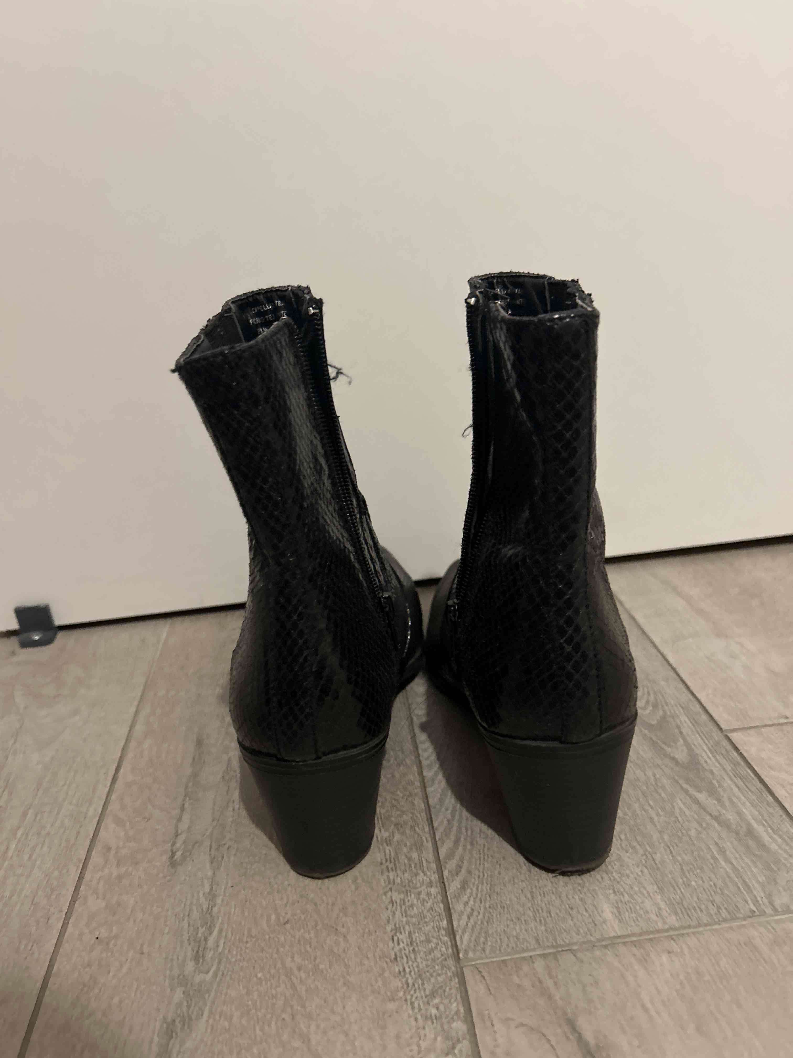 Botines negros de cuero sintético - miniatura 4