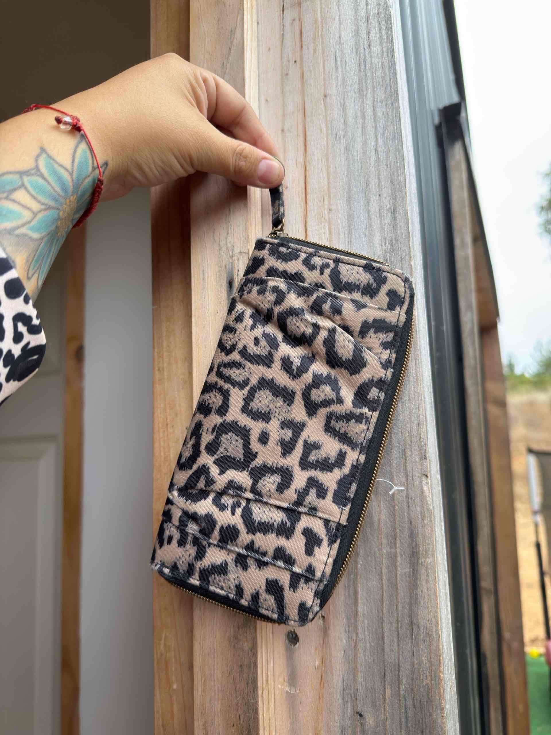 Billetera estampado de  leopardo - miniatura 1