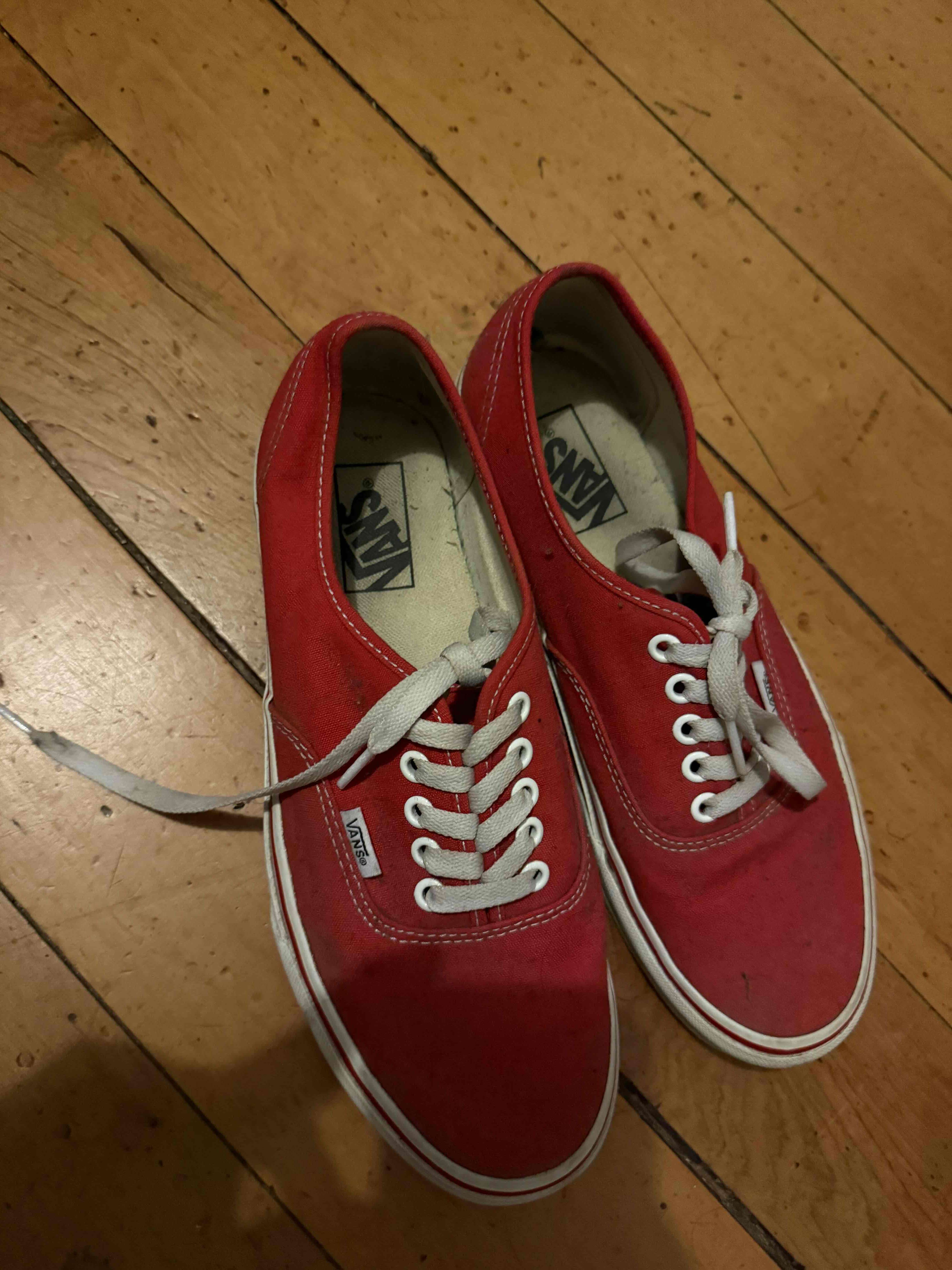 Zapatillas rojas Vans - miniatura 1