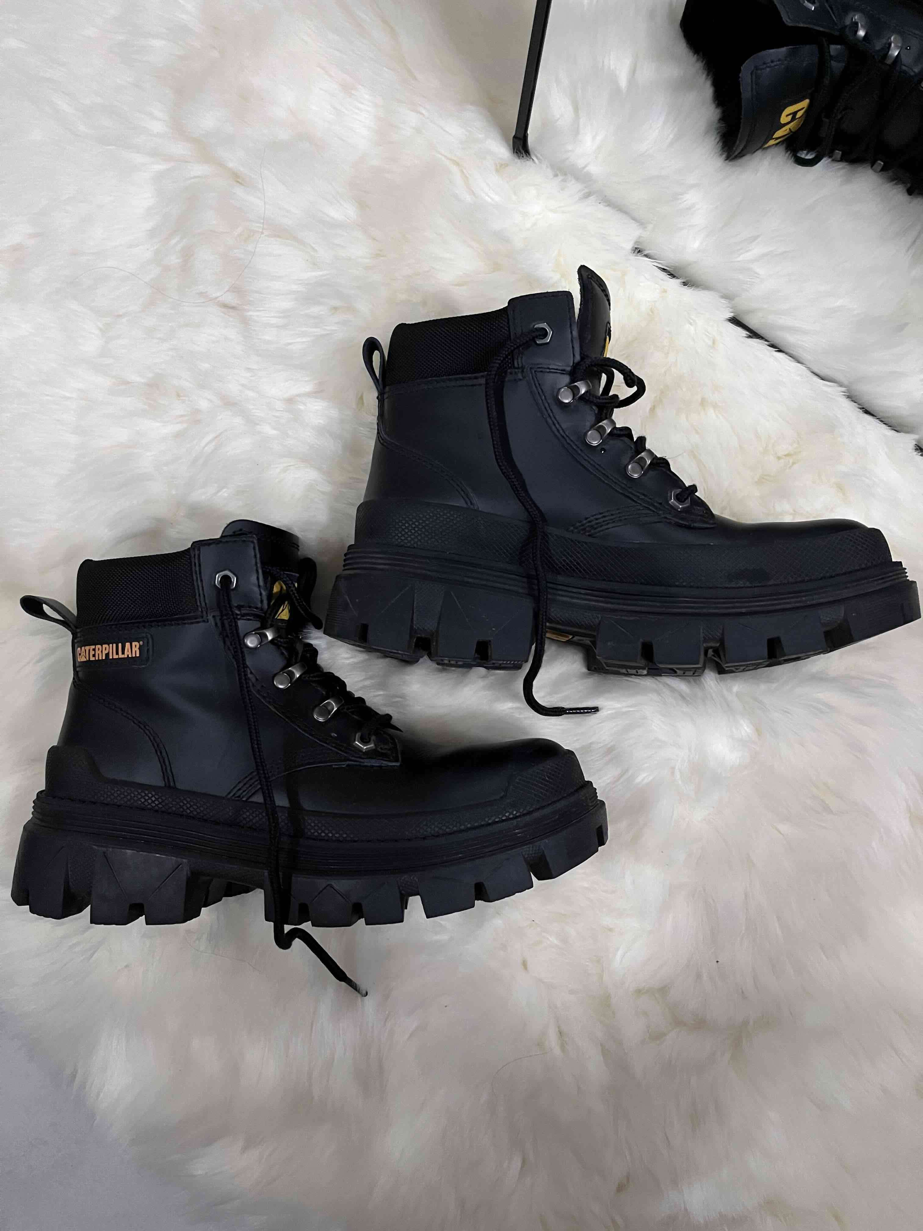 Botines negros Caterpillar - miniatura 1