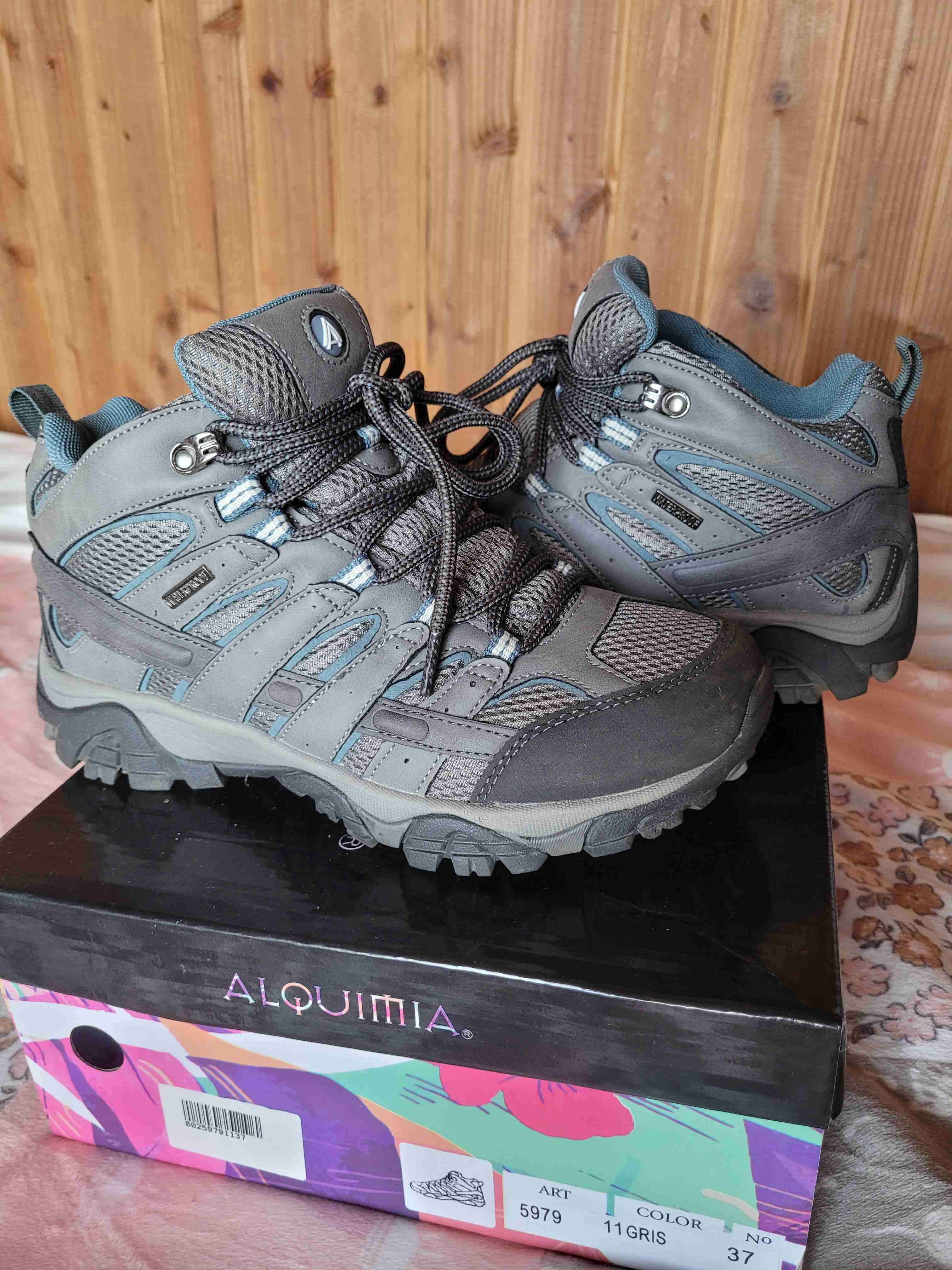Botas de trekking grises talla 37 - miniatura 1