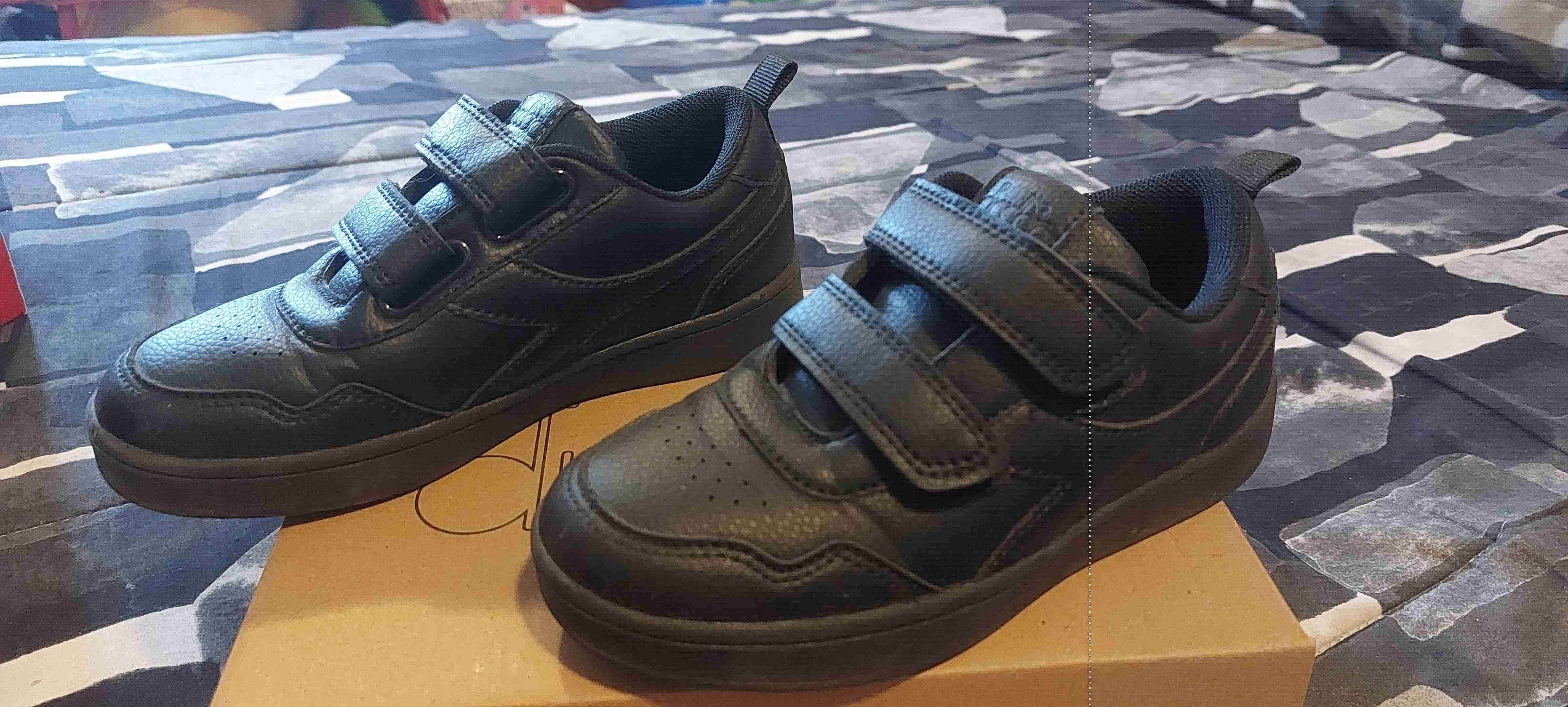 Zapatillas negras para niños - miniatura 3