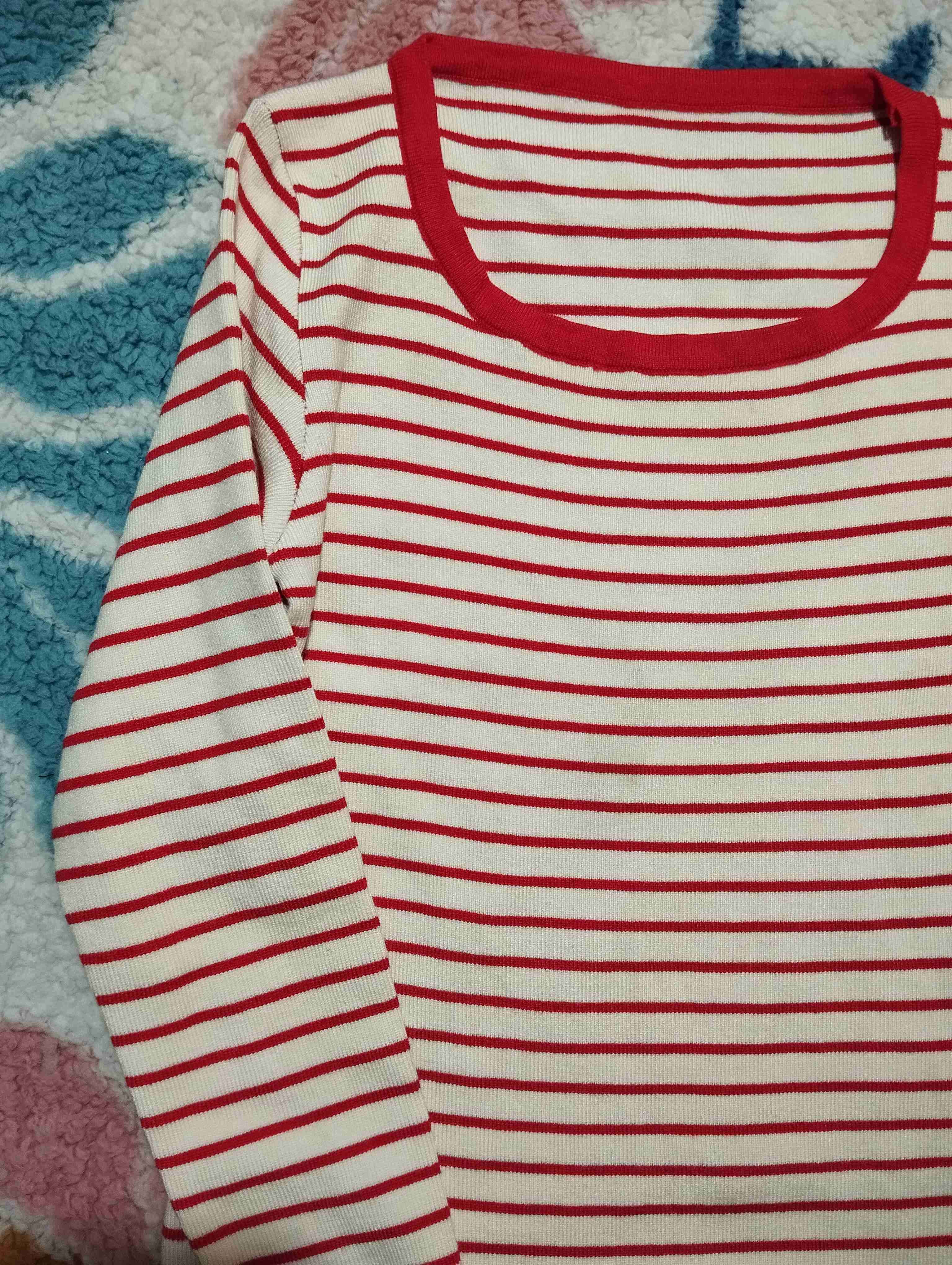 Polera rayada roja y blanca - miniatura 4