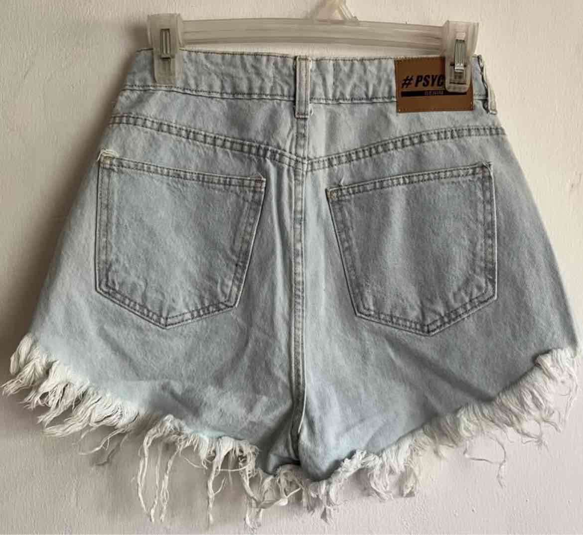 Shorts de mezclilla desgastados - miniatura 2