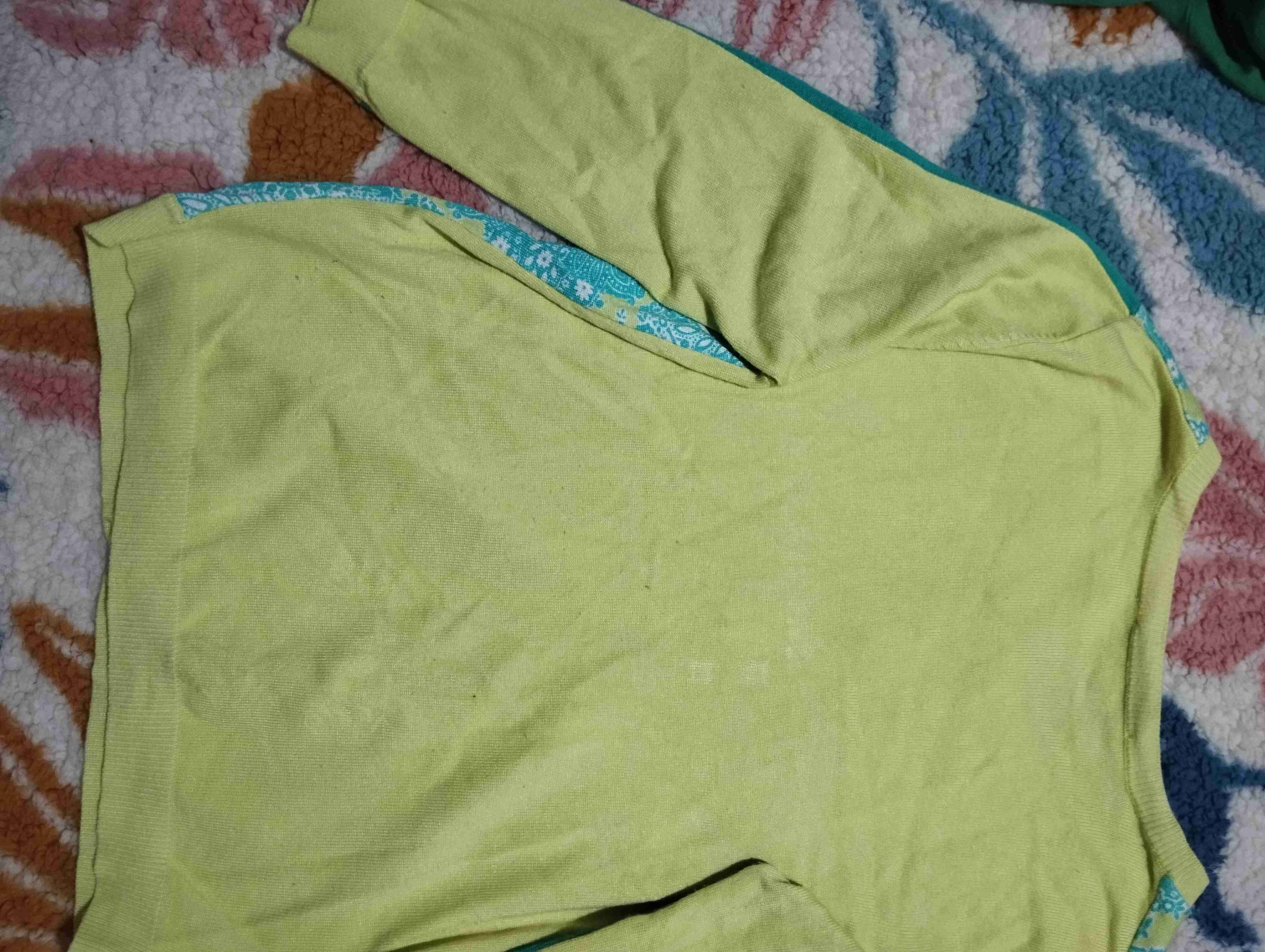 Chaleco estampado verde y amarillo - miniatura 2