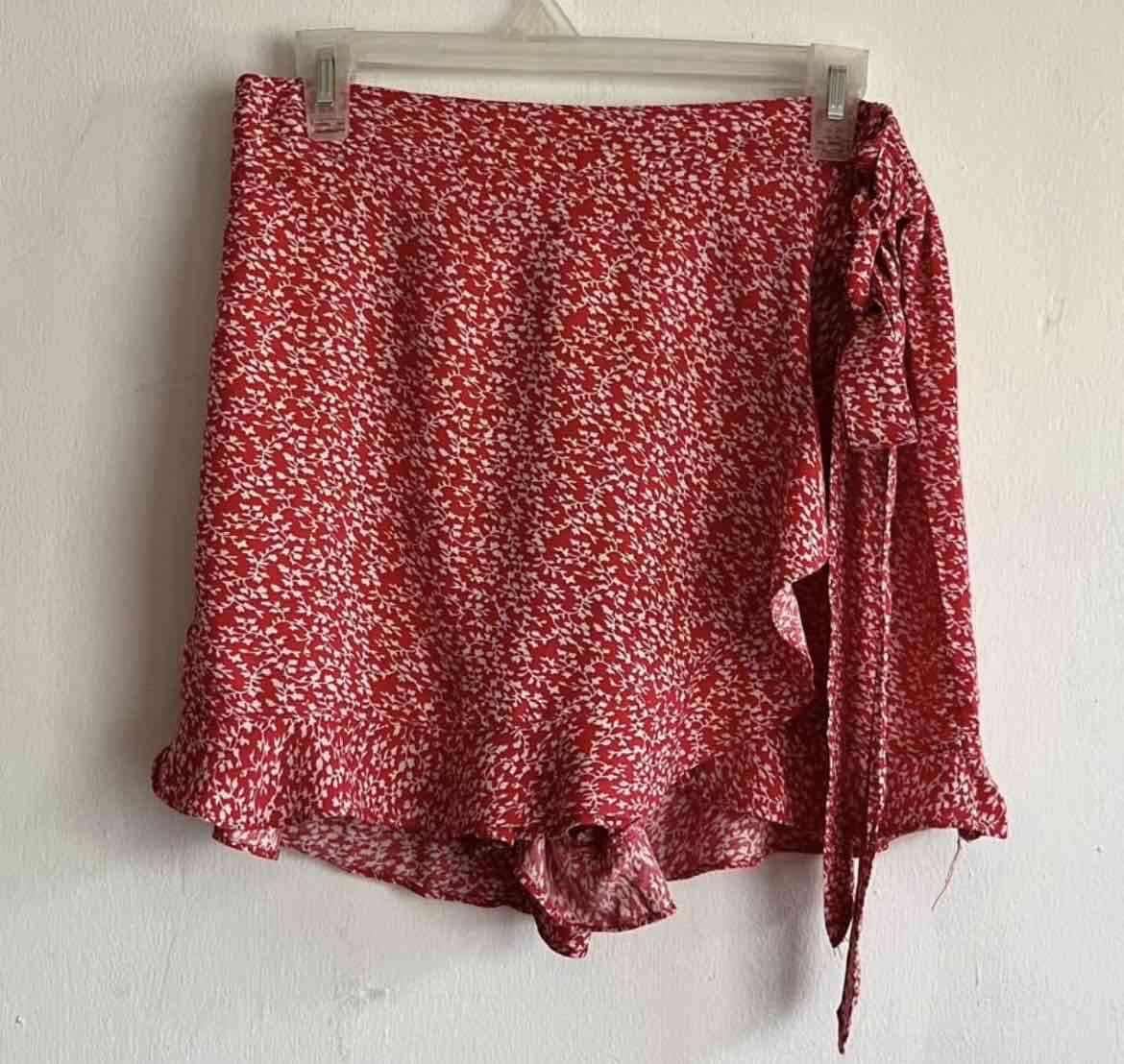 Falda/short corta roja floral Talla M - miniatura 1