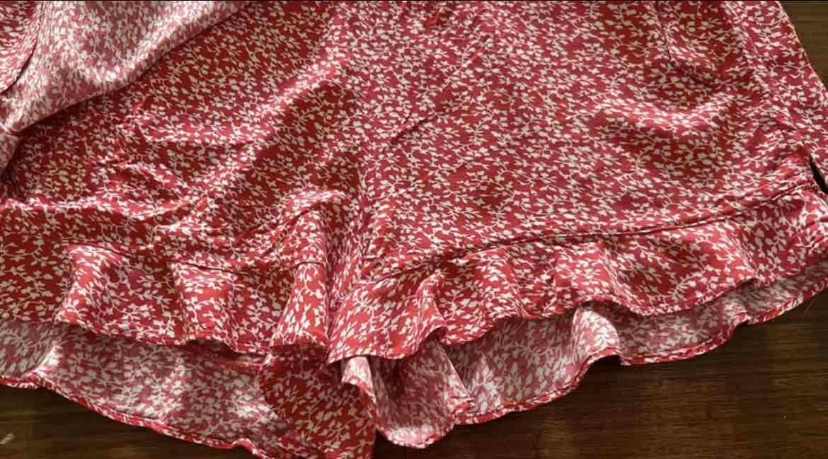 Falda/short corta roja floral Talla M - miniatura 3