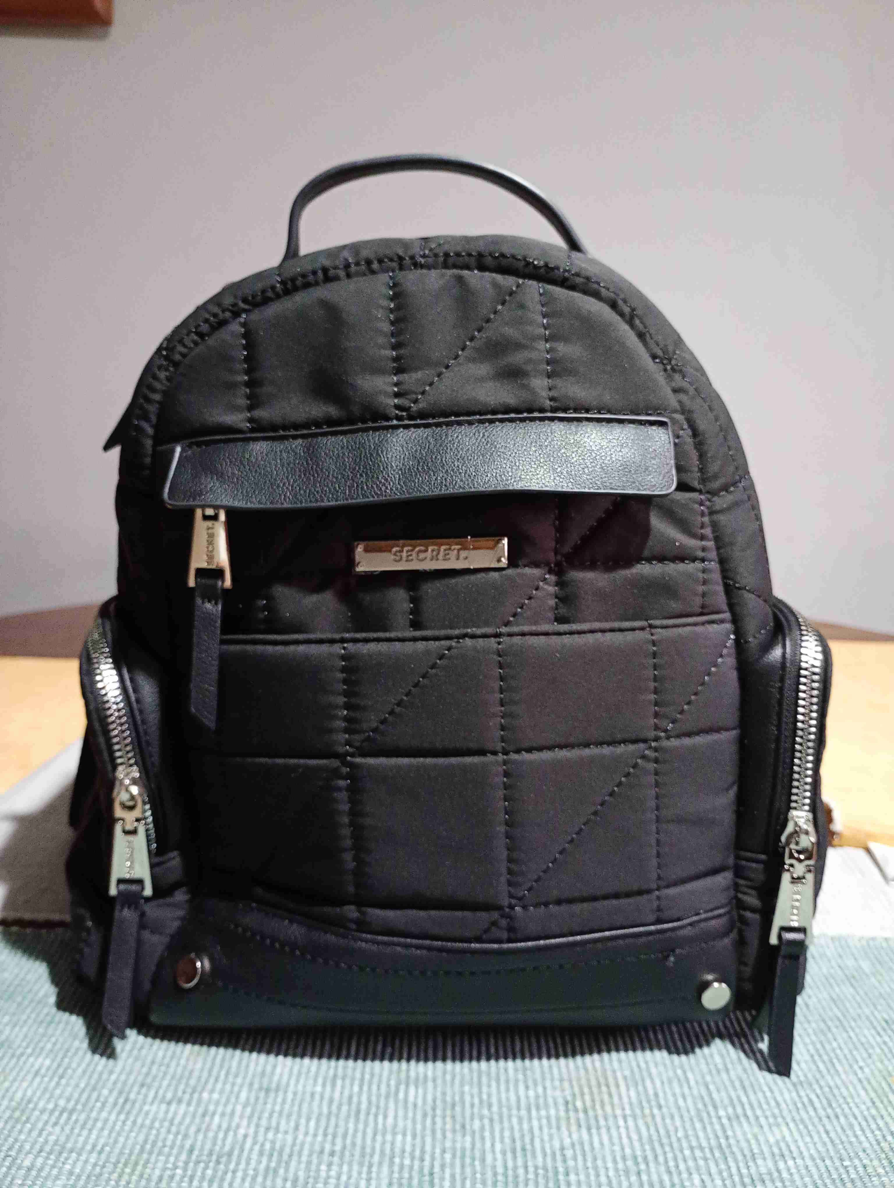 Mochila negra acolchada Secret - 1