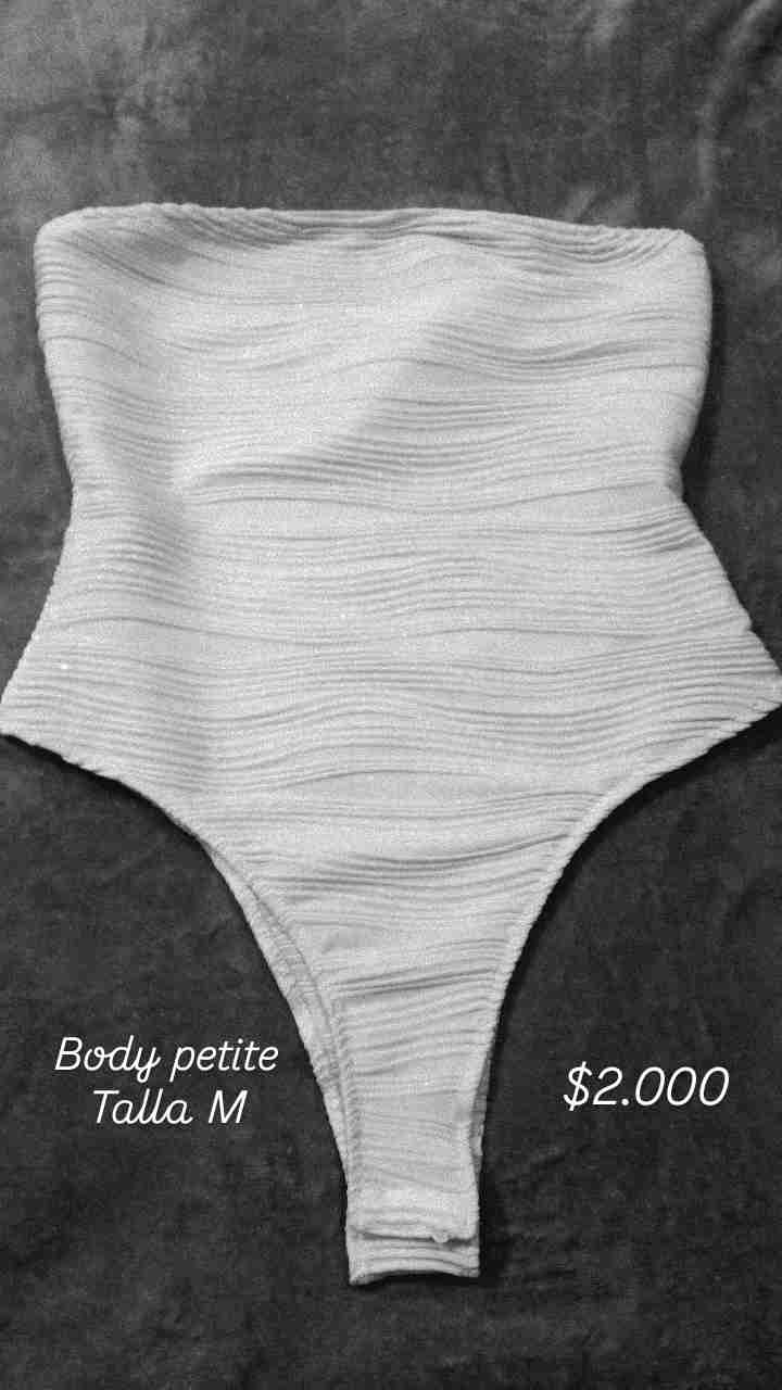 Variedad de vestidos en dos luquitas - miniatura 5