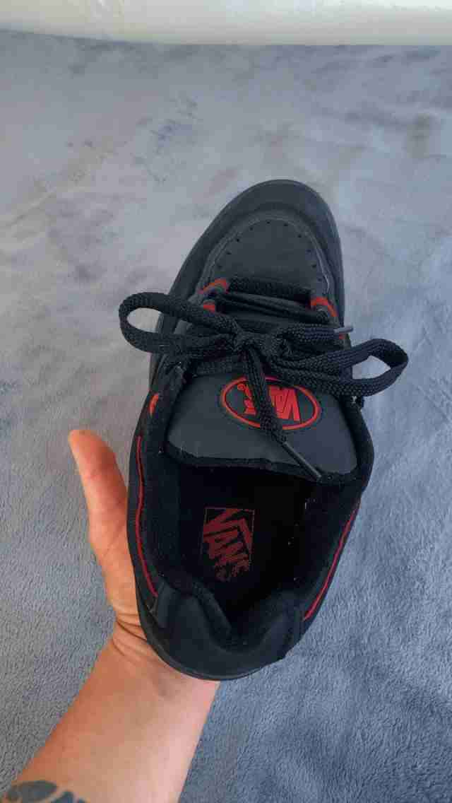 Zapatillas negras Vans - miniatura 1