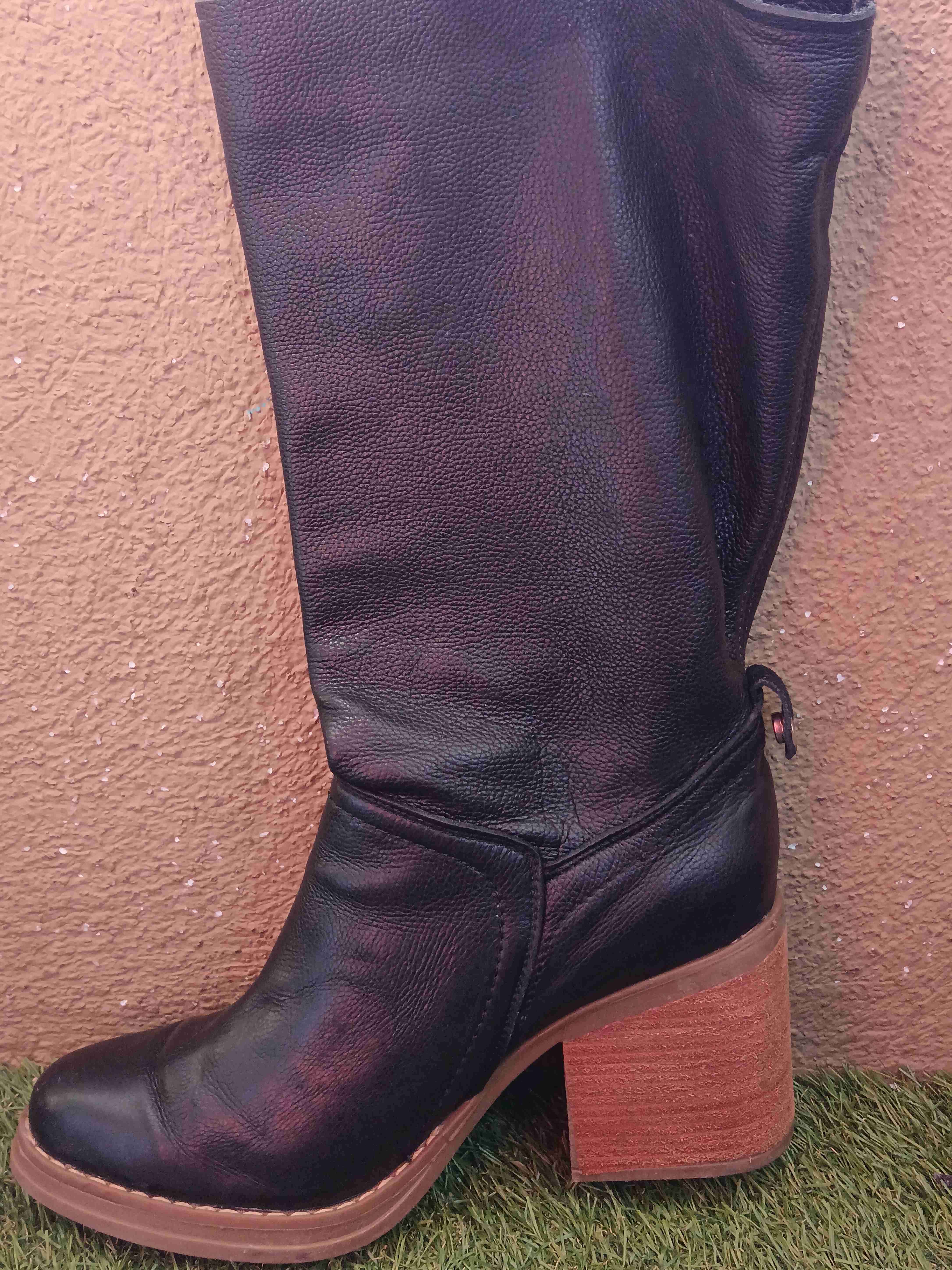 Botas de cuero negro mujer - miniatura 1