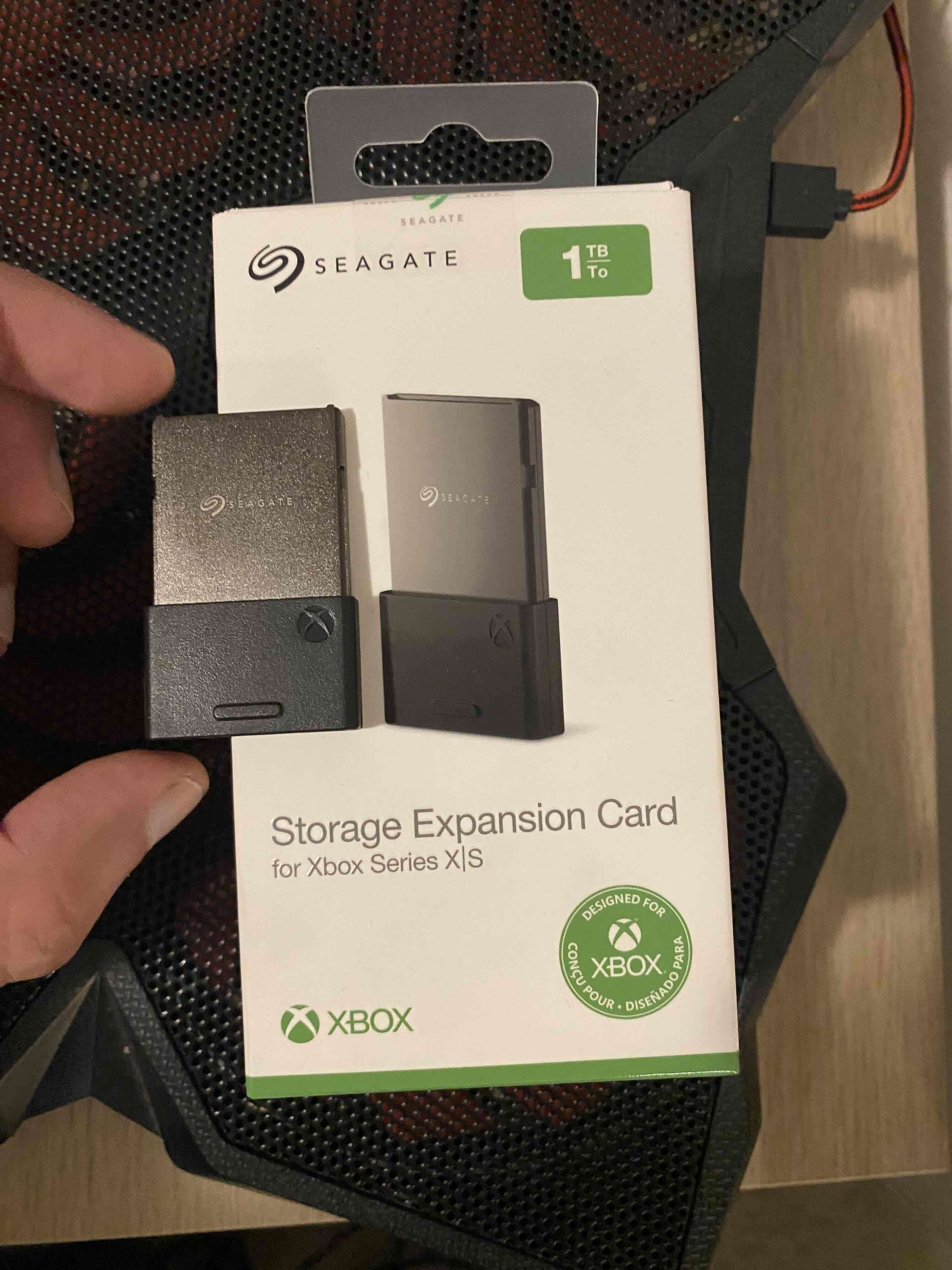 Tarjeta de expansión Seagate 1TB - miniatura 1